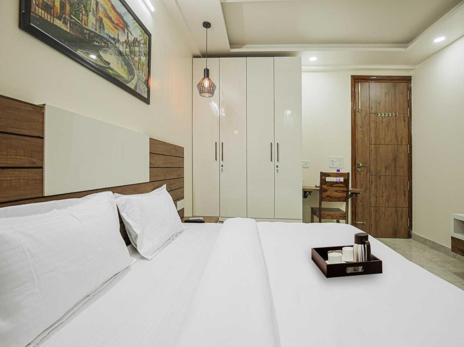Hotel Maharaja Palace Gurgaon