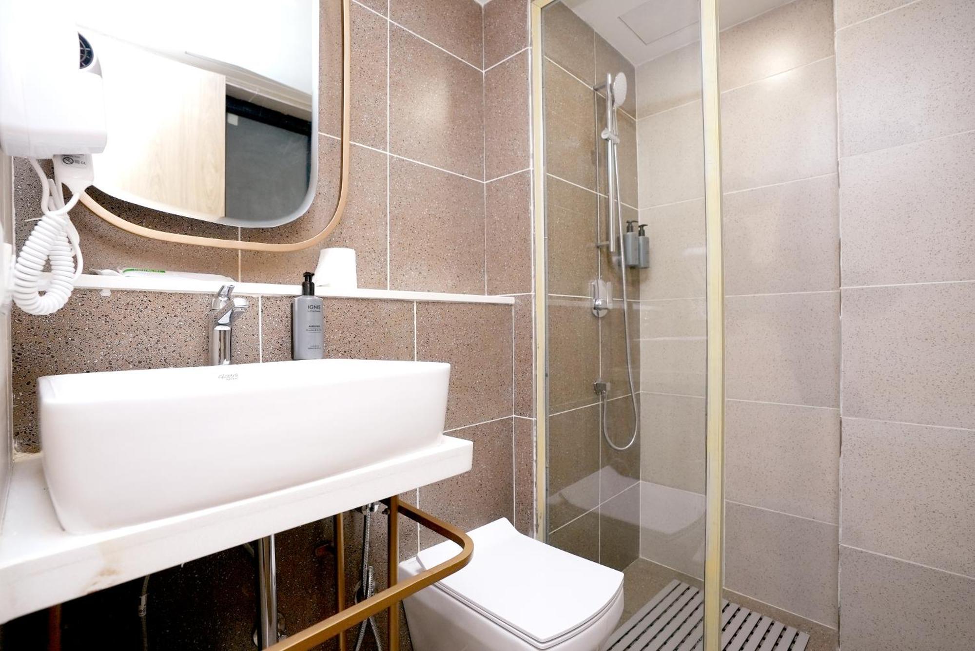Hotel Limon & Banquet Sector 29, 4*