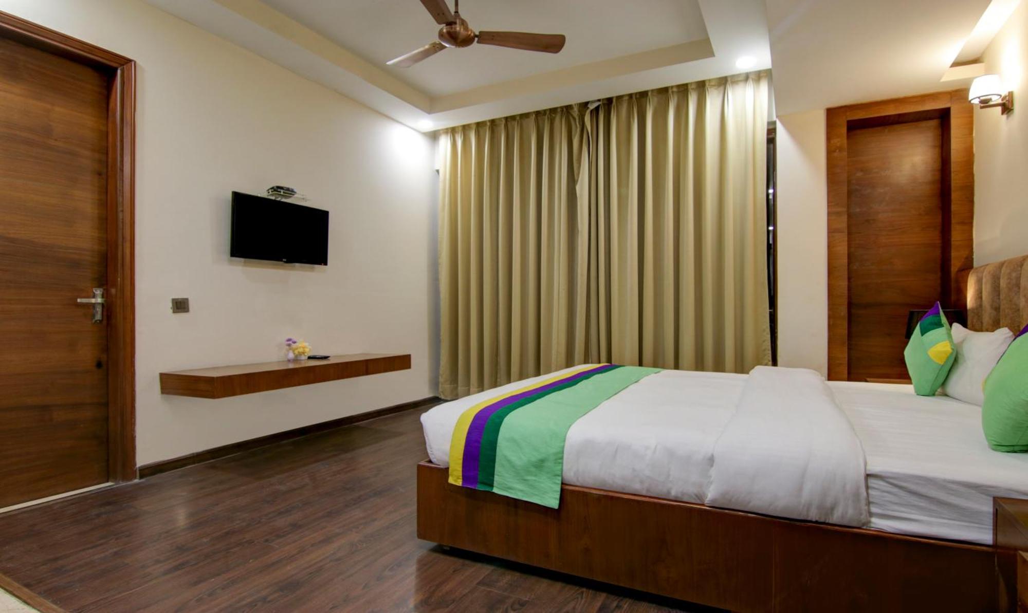 Hotel Treebo Nearmi Bell House 3*