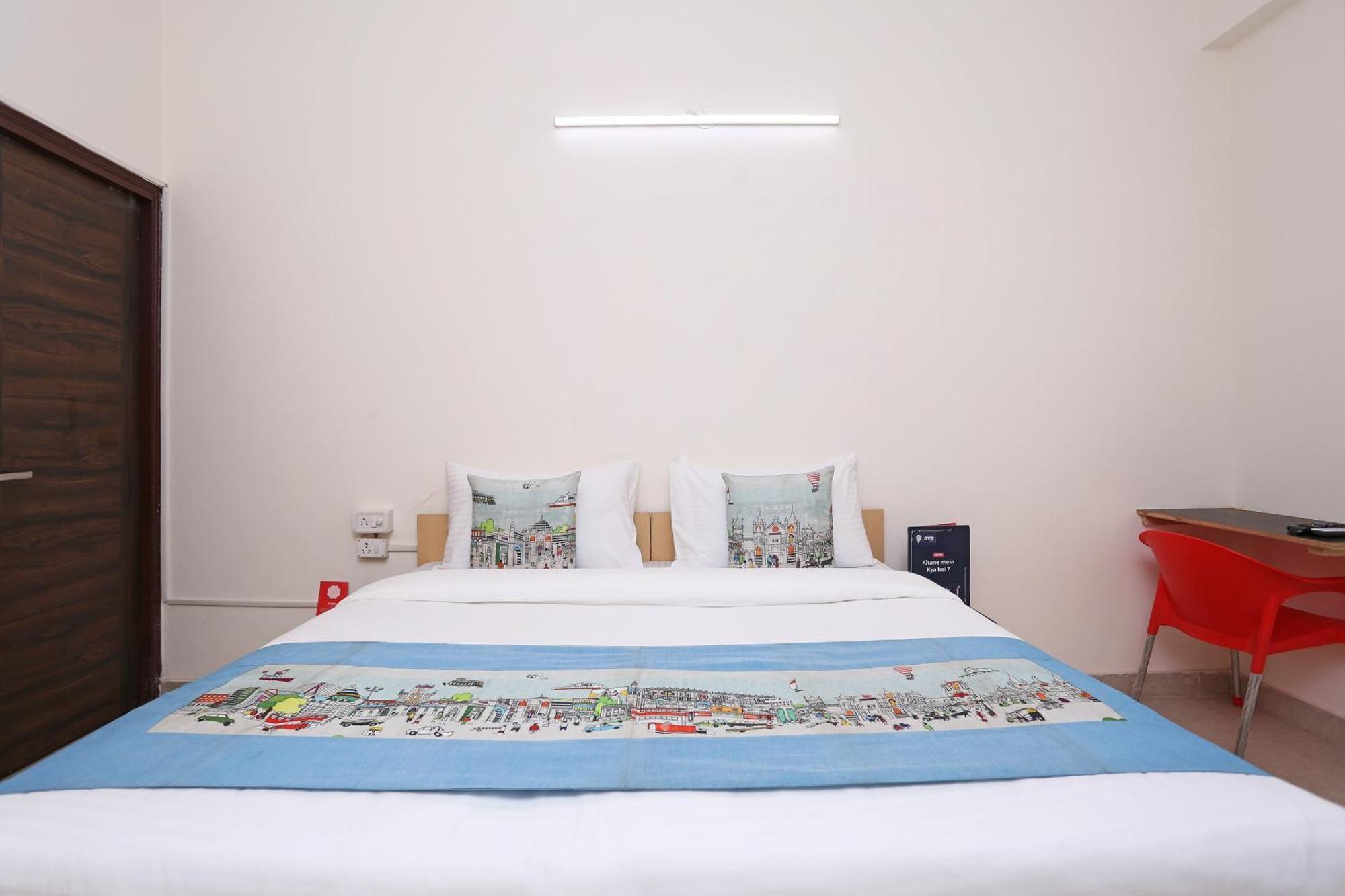 Hotel Oyo Dlf Cyber Near Aravali Biodiversity Park Gurgaon