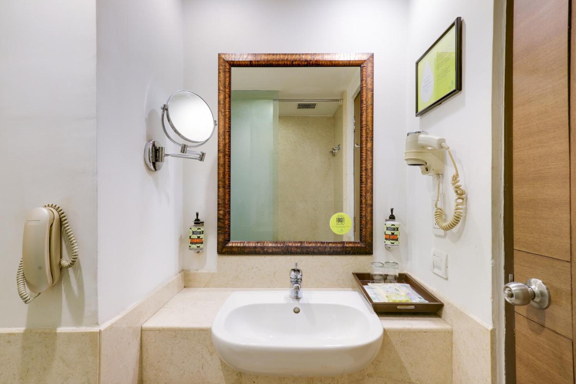Hotel Lemon Tree Premier 1, Gurugram Gurgaon