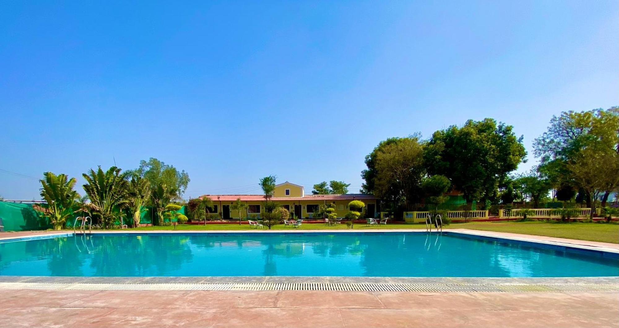 Farm stay Vanzara Retreat Gurgaon
