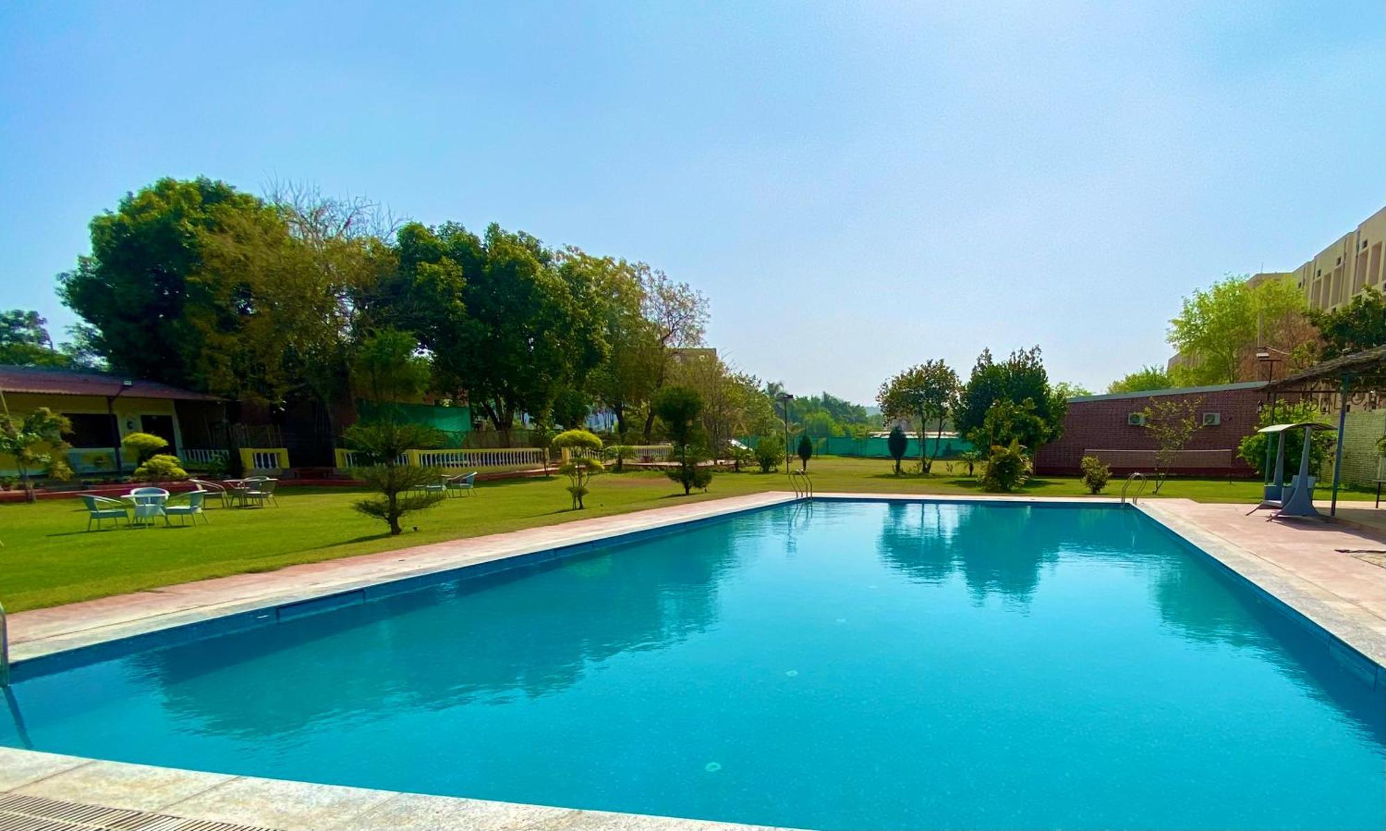 Vanzara Retreat * Gurgaon
