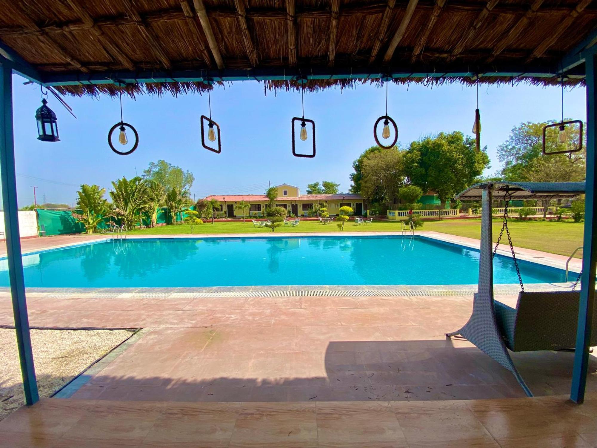 Vanzara Retreat Farm stay