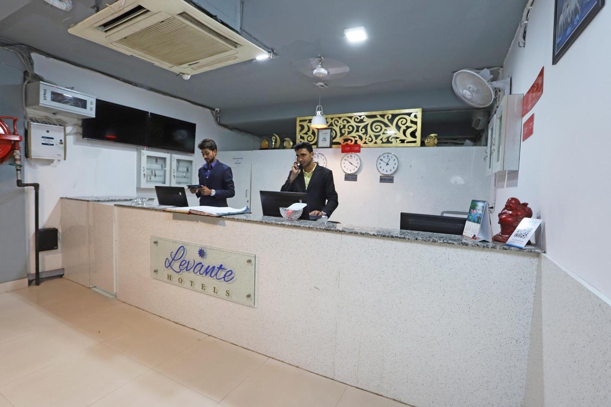 Super Capital O Levanti Near Aravali Biodiversity Park 3*