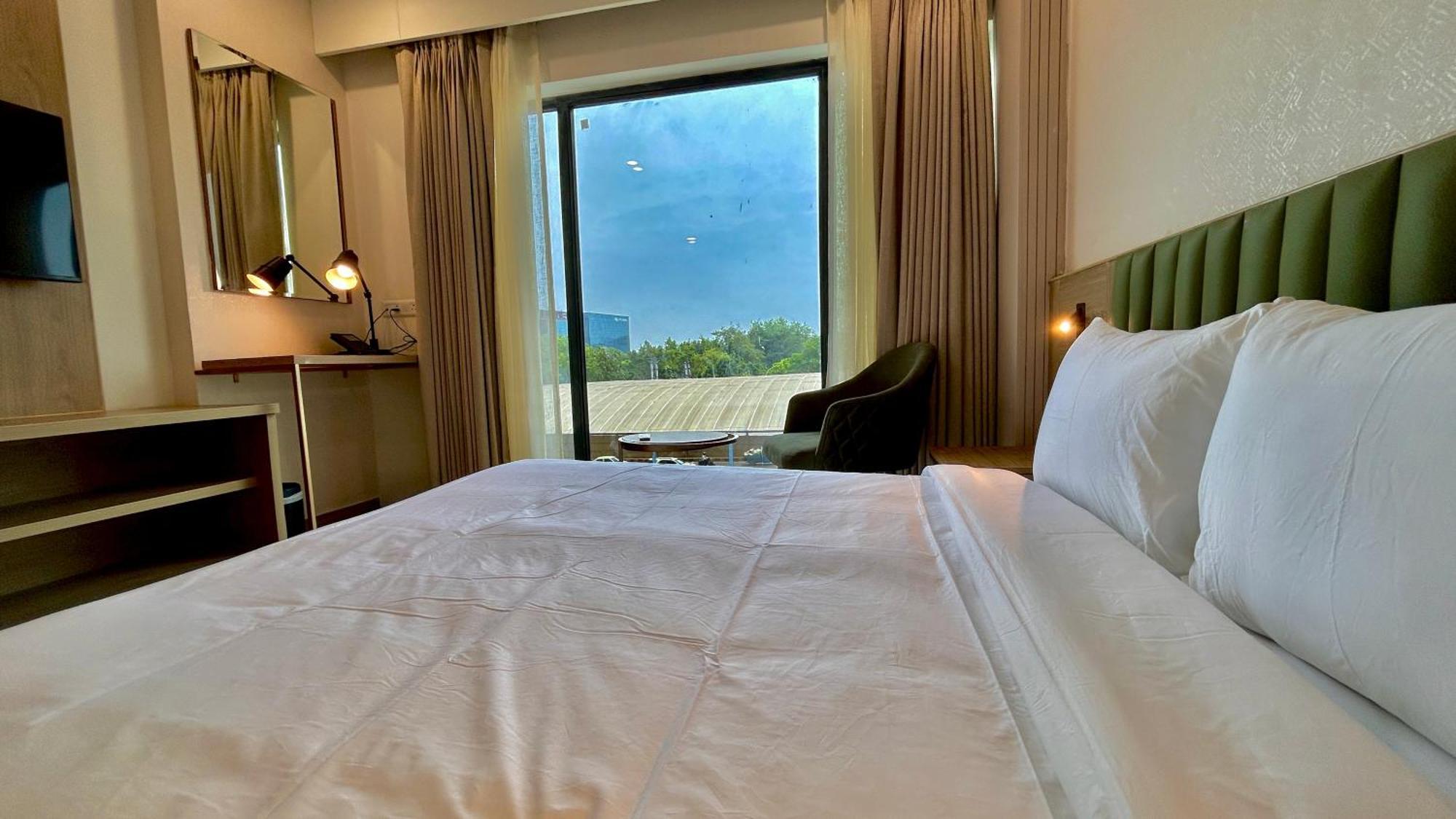 Hotel Limon & Banquet Sector 29, Gurgaon