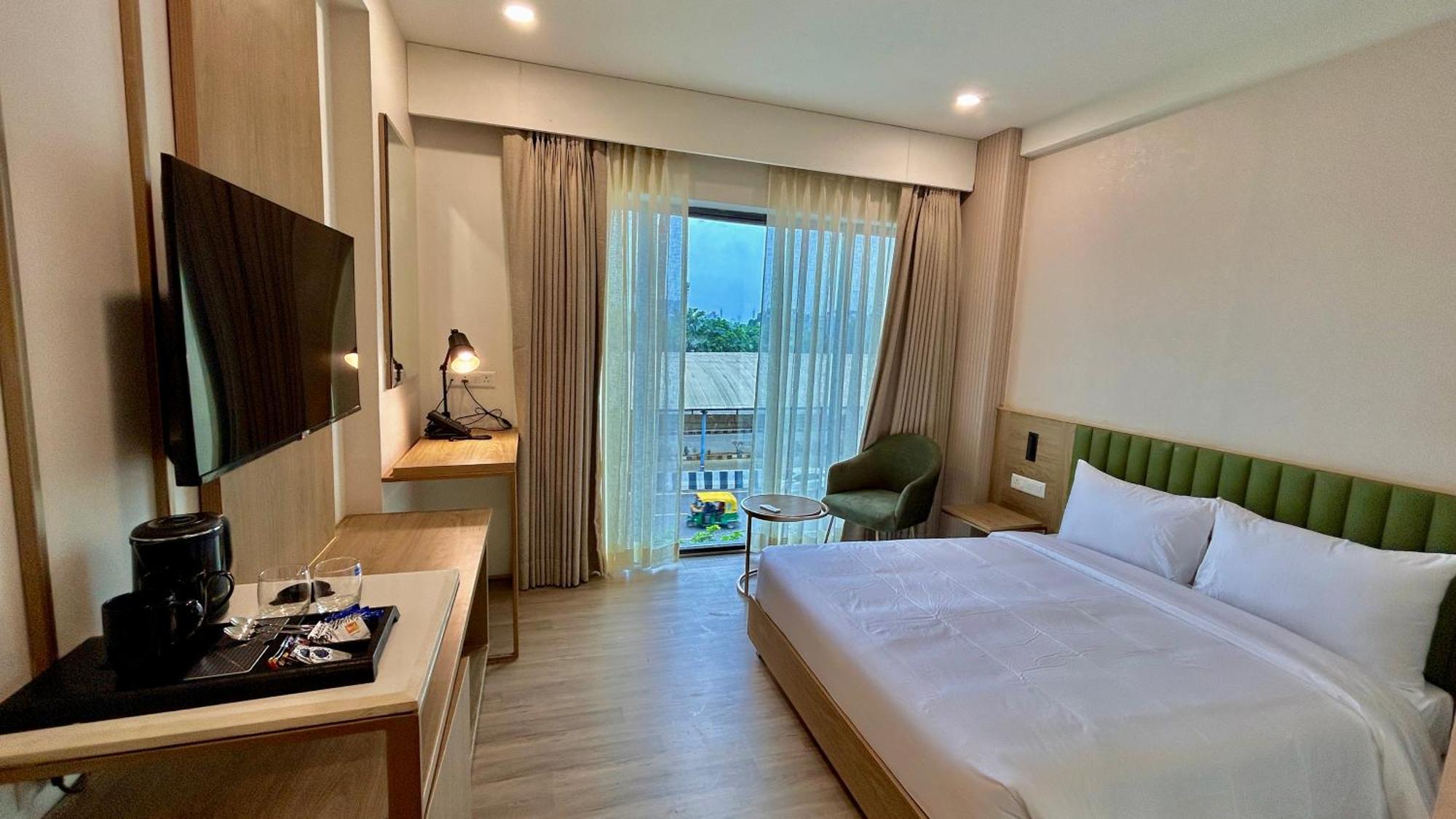 Limon & Banquet Sector 29, 4* Gurgaon