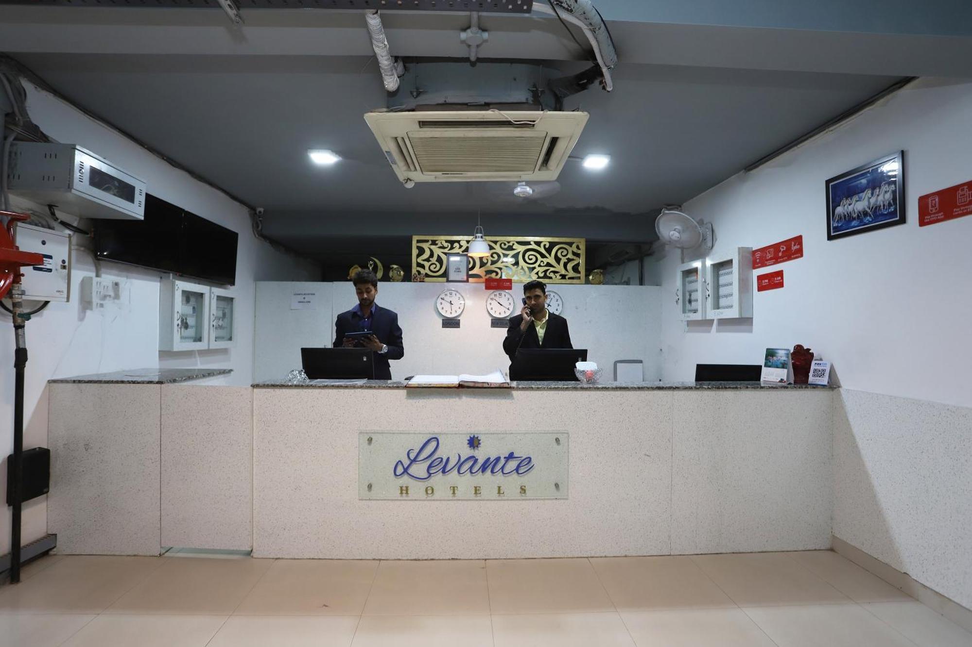 Super Capital O Levanti Near Aravali Biodiversity Park 3*