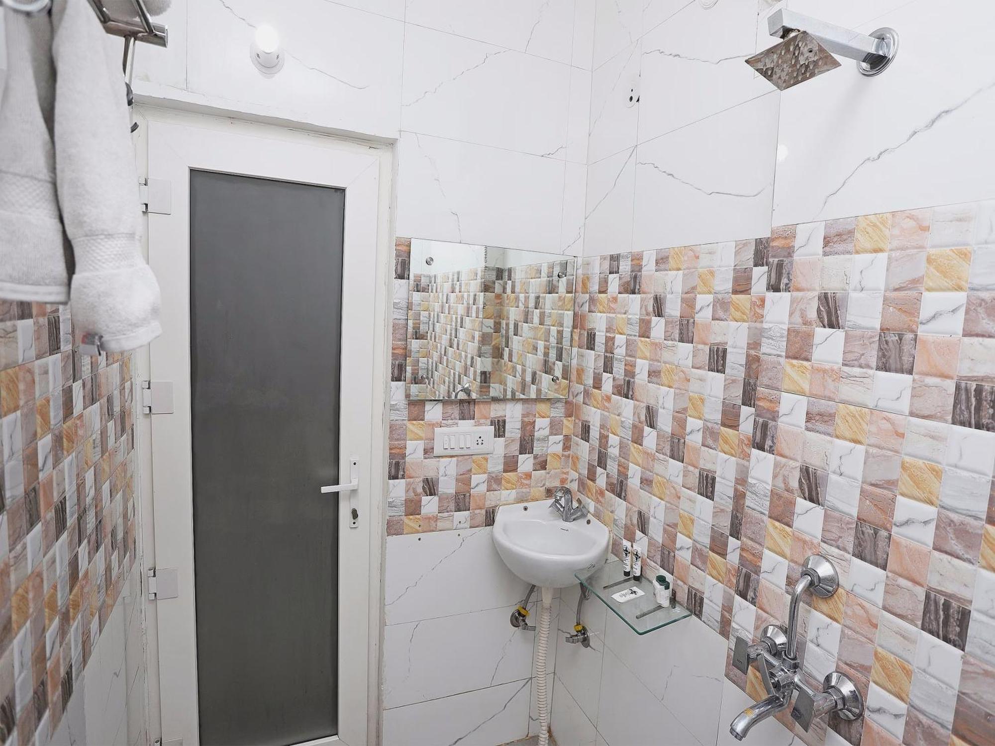 Super Capital O Levanti Near Aravali Biodiversity Park