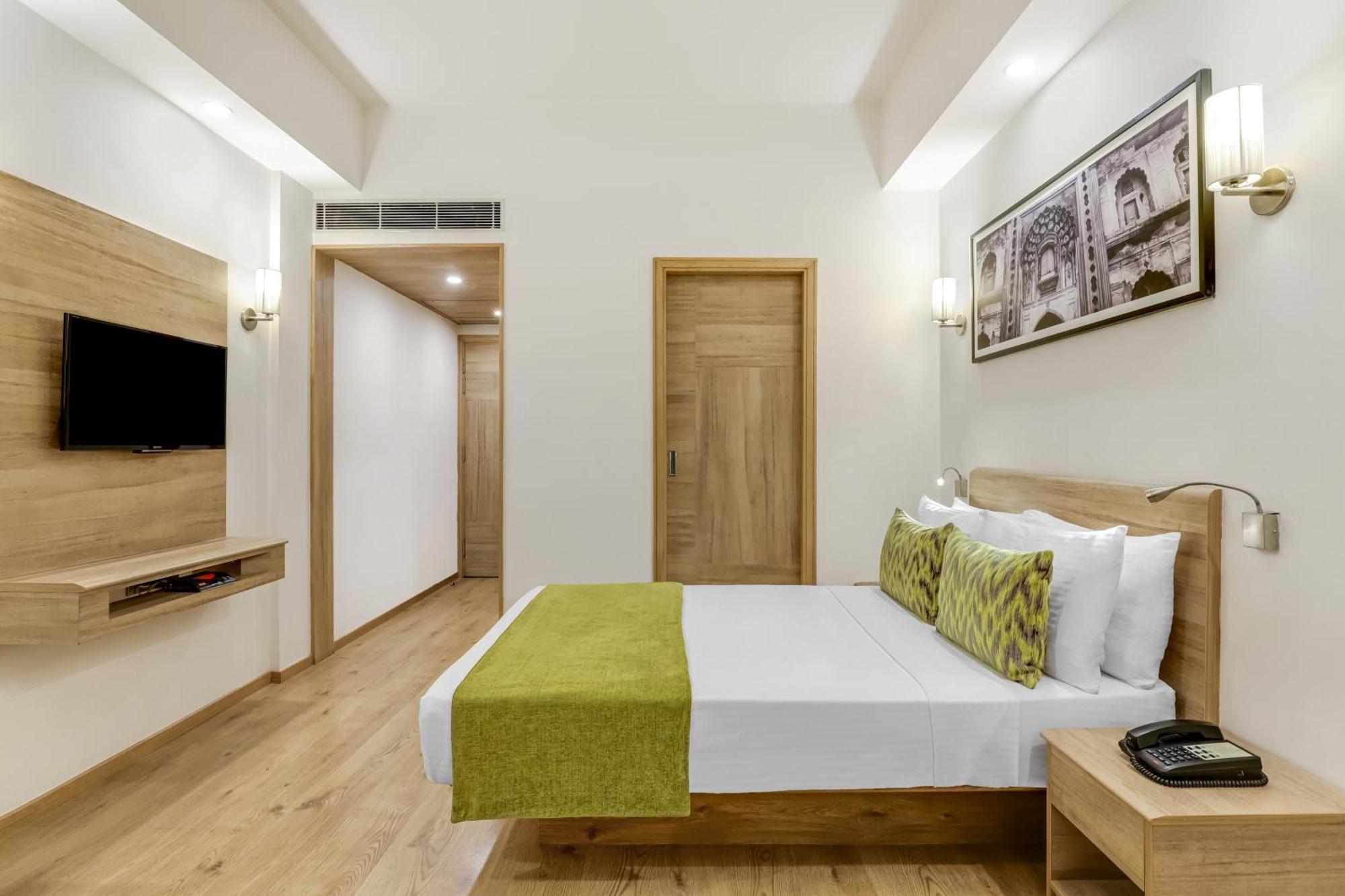 Lemon Tree Premier Center 4* Gurgaon