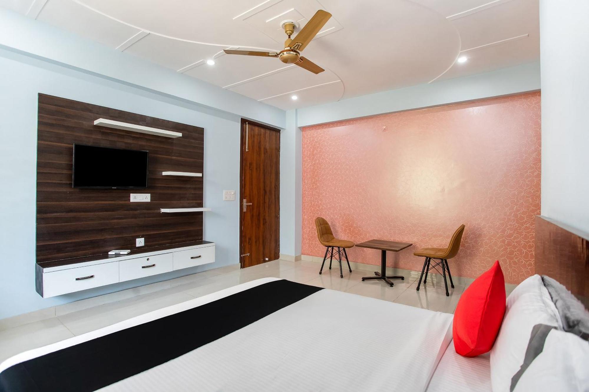 Capital O Harish Residency Hotel Gurgaon