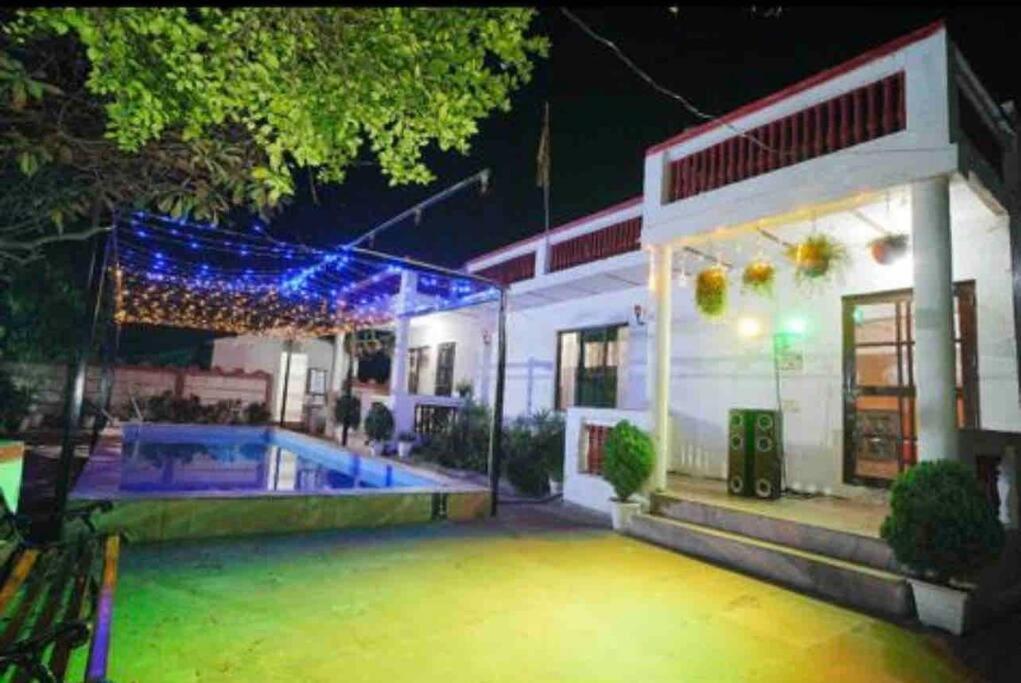 Achal Farm जंगल में मंगल