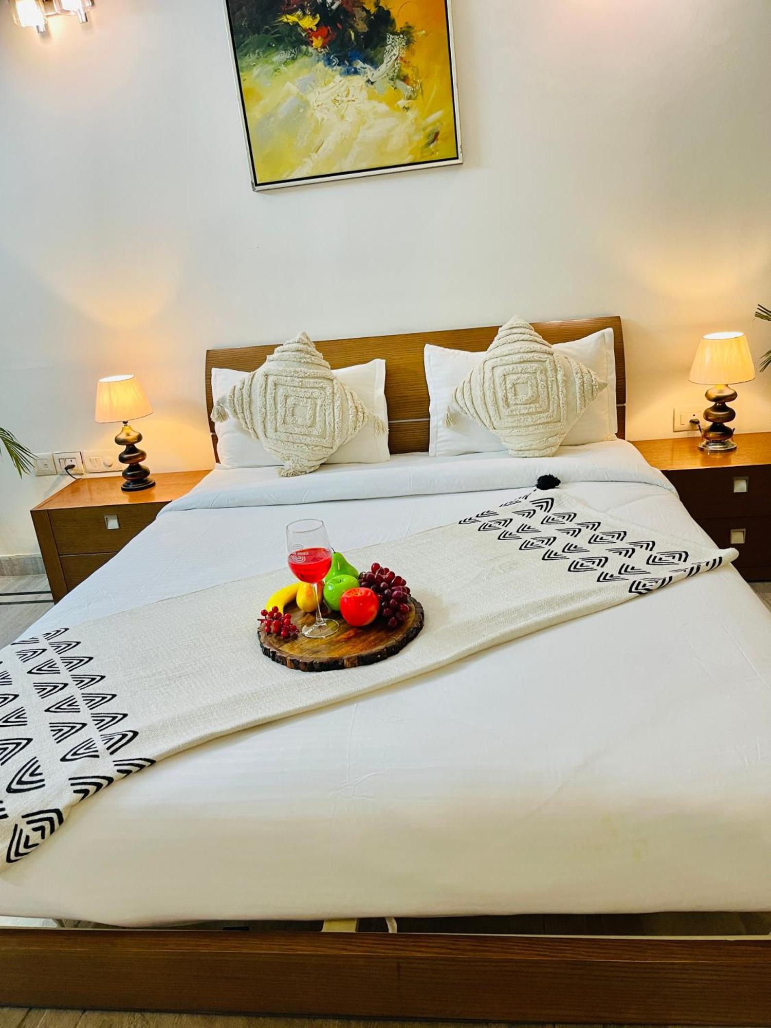 Bedchambers Serviced - Artemis Hospital Aparthotel Gurgaon