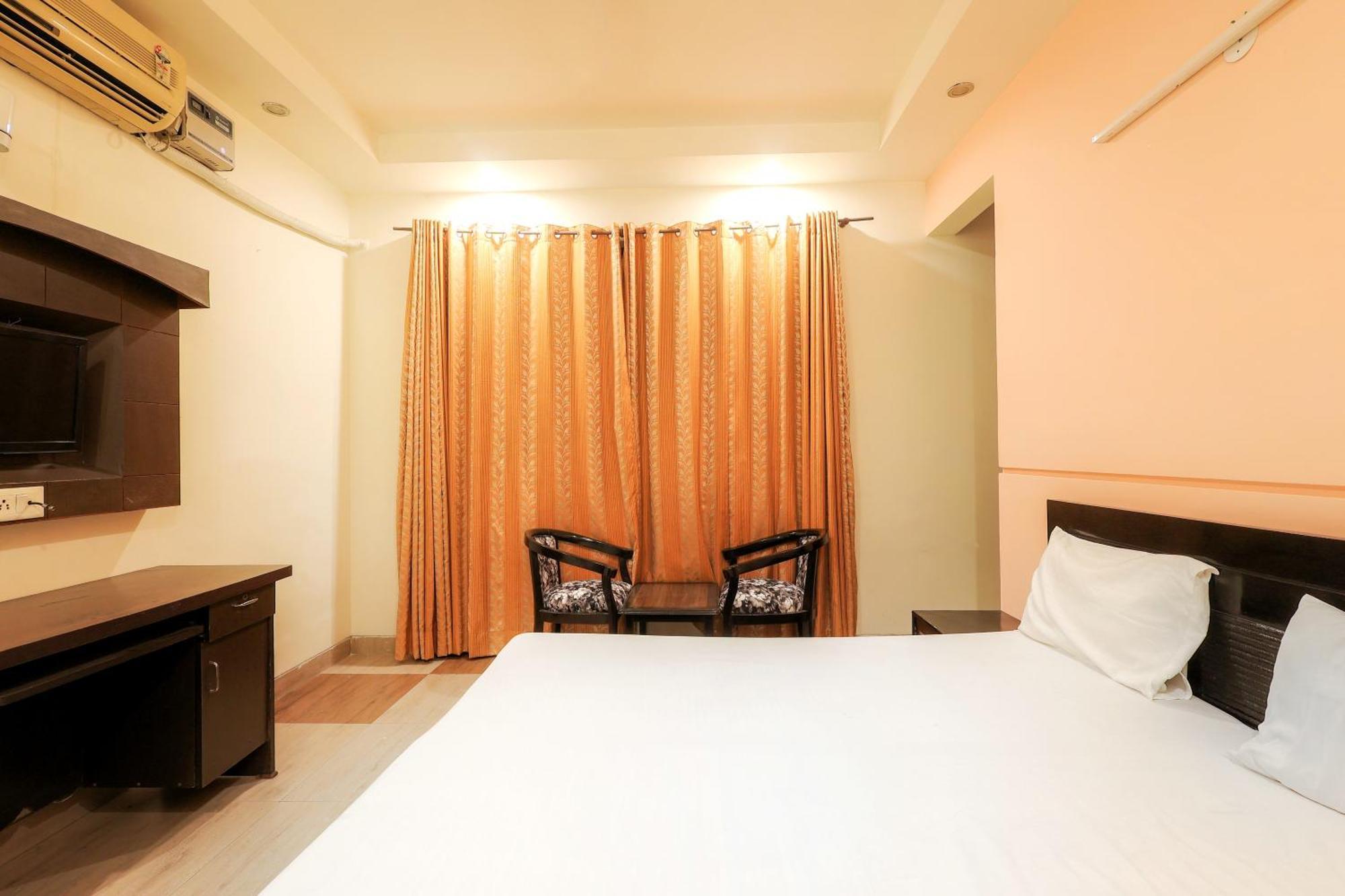 Hotel Bed Lucks Gurgaon