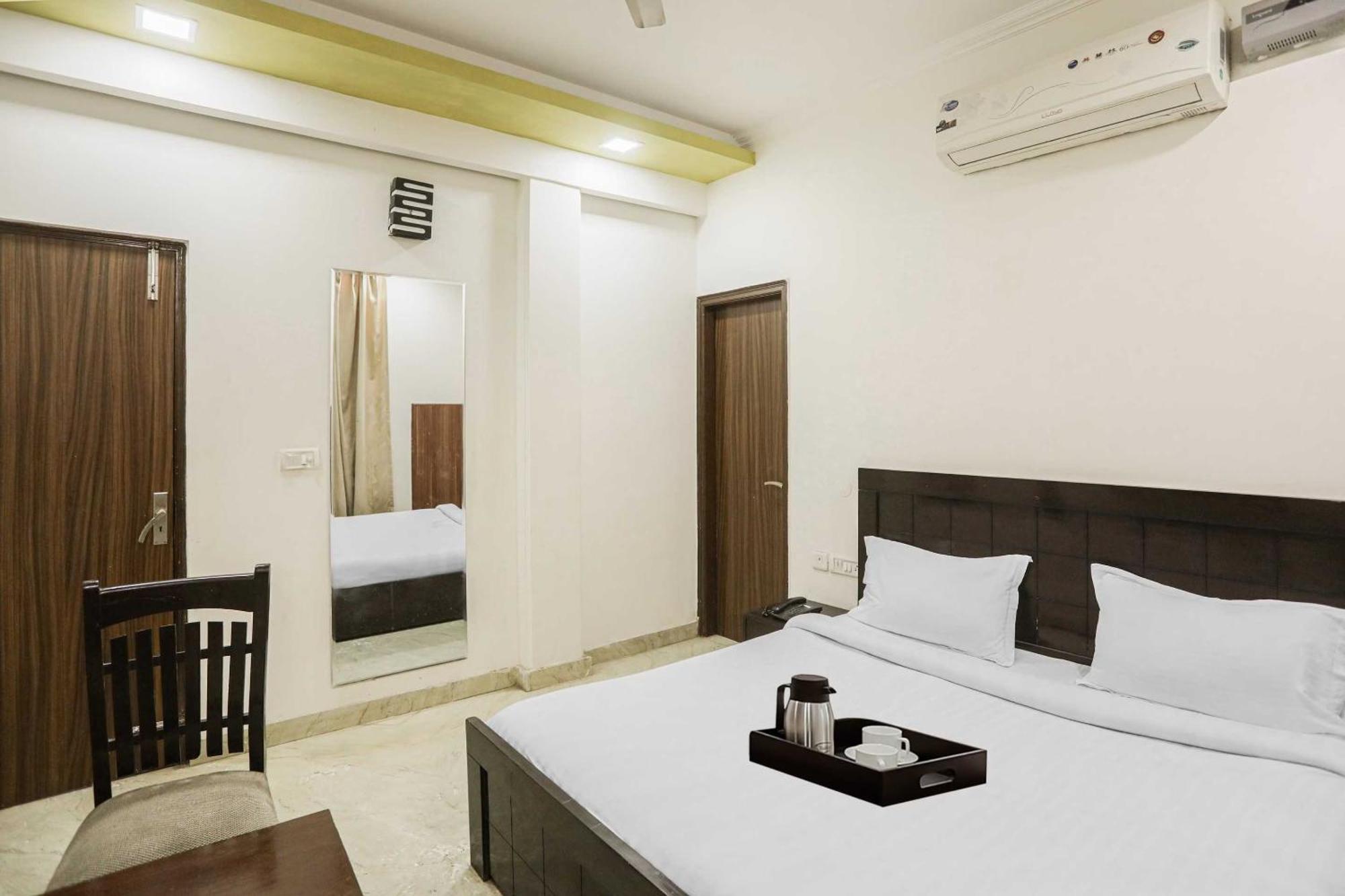 Hotel Townhouse 1120 Moonlight Residency Near Appu Ghar Gurgaon