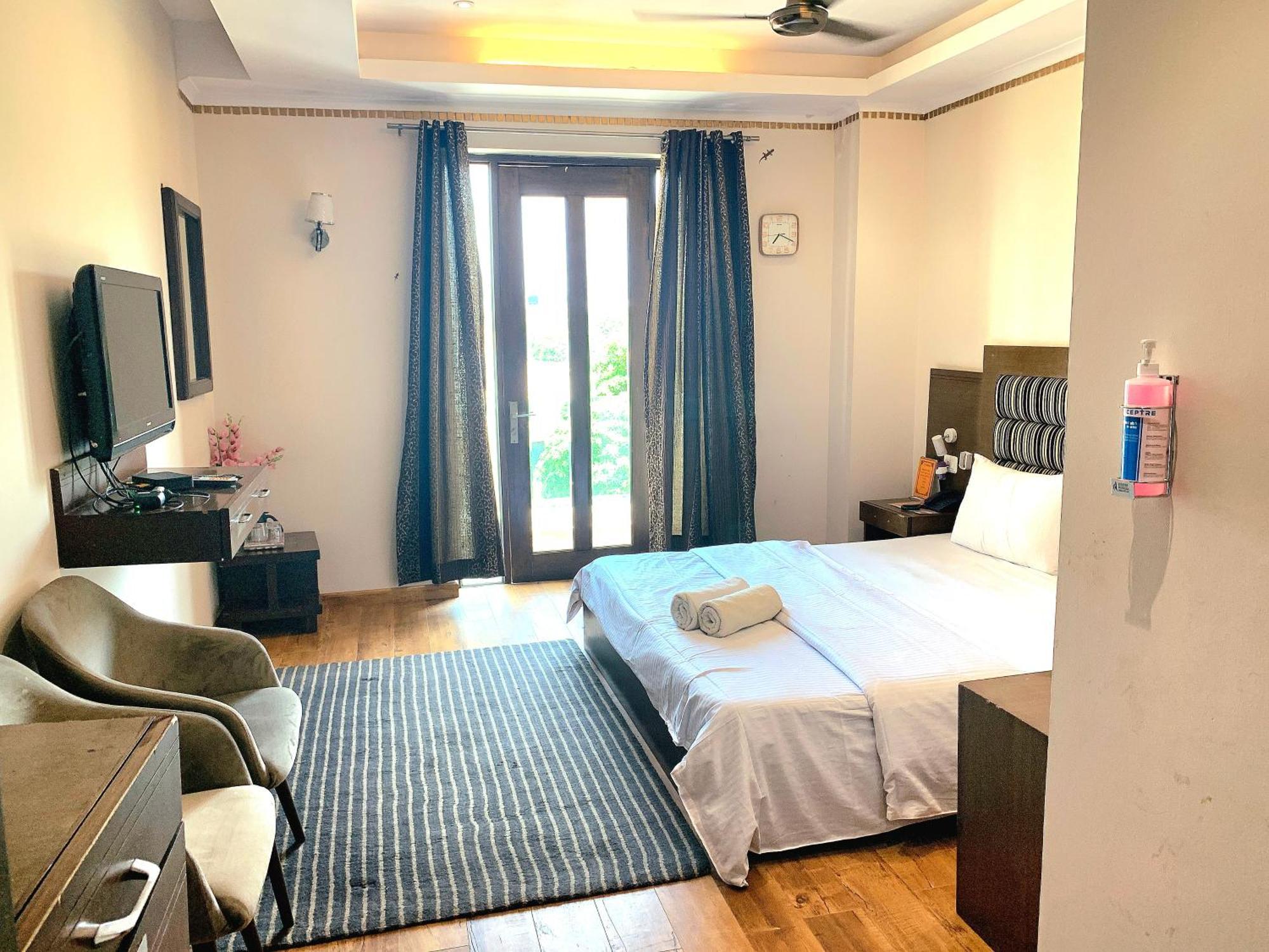Hotel Premier - Golf Course Road ,gurgaon Gurgaon