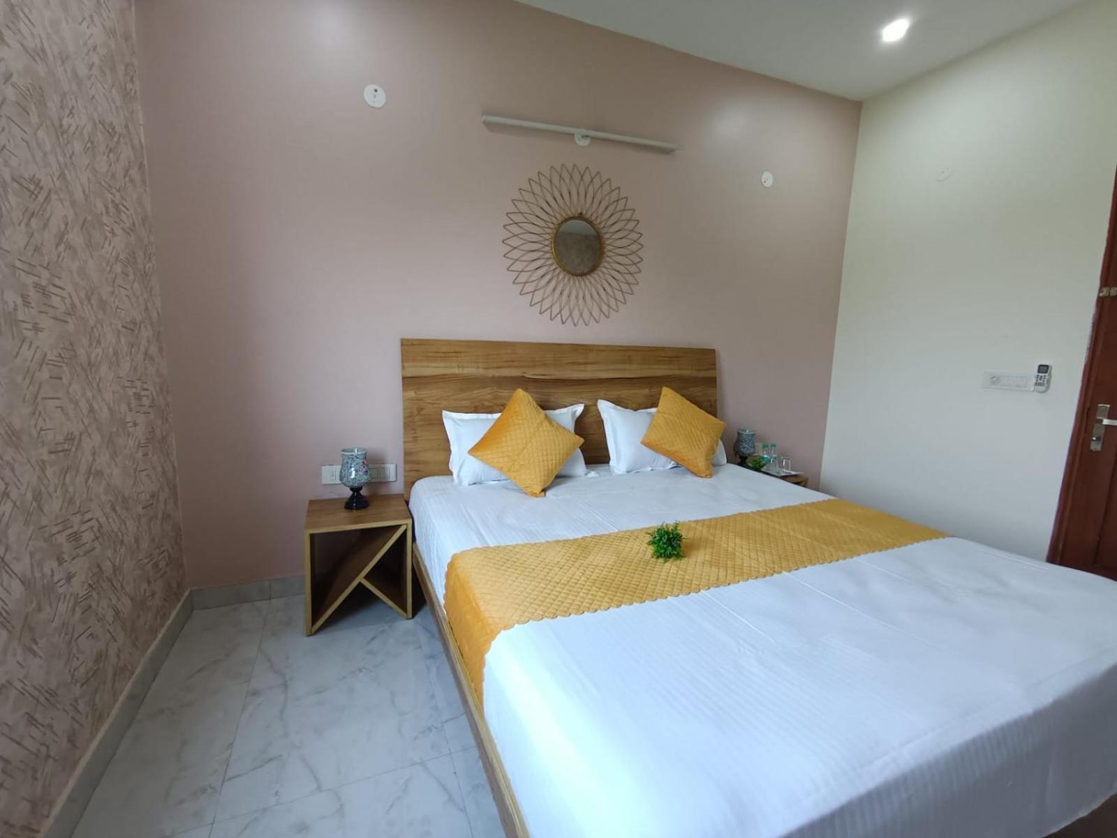 Apartment Aurabnb Homes Gurugram Gurgaon