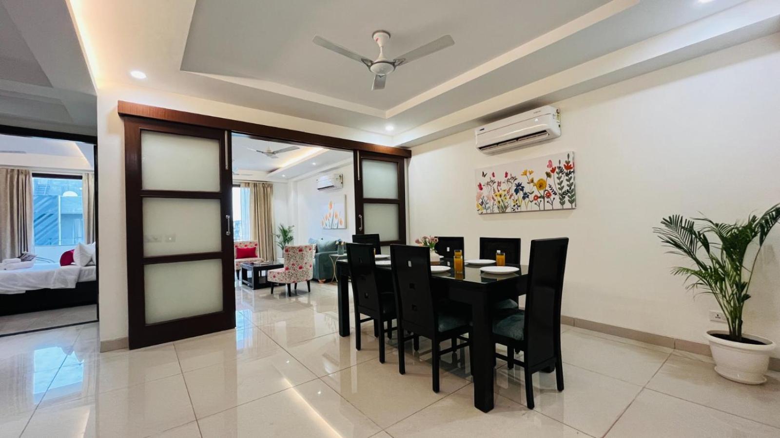 Bluo 3bhk Golf Course Road - Balcony, Lift, Terrace Apartment *