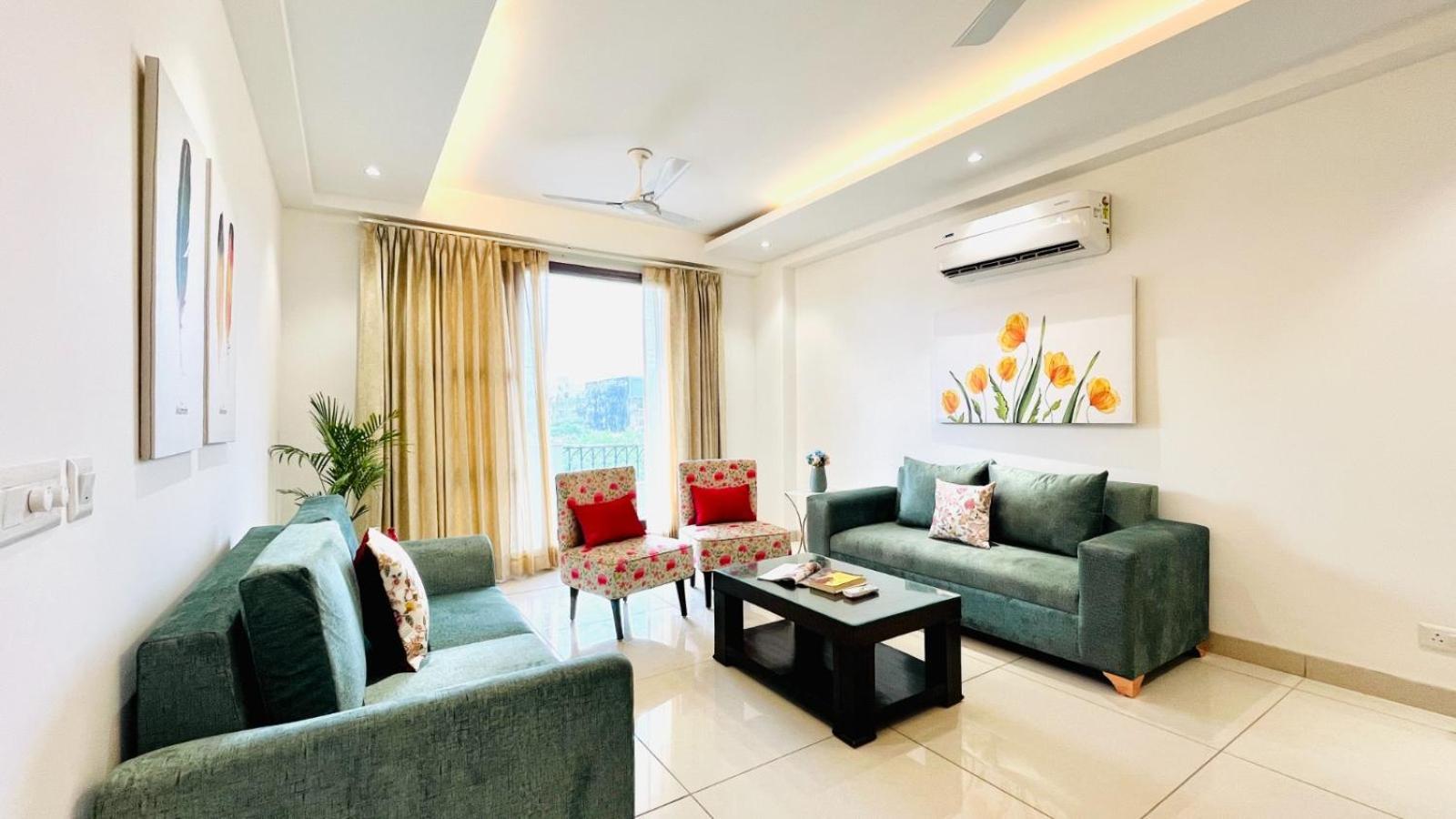 Bluo 3bhk Golf Course Road - Balcony, Lift, Terrace Apartment
