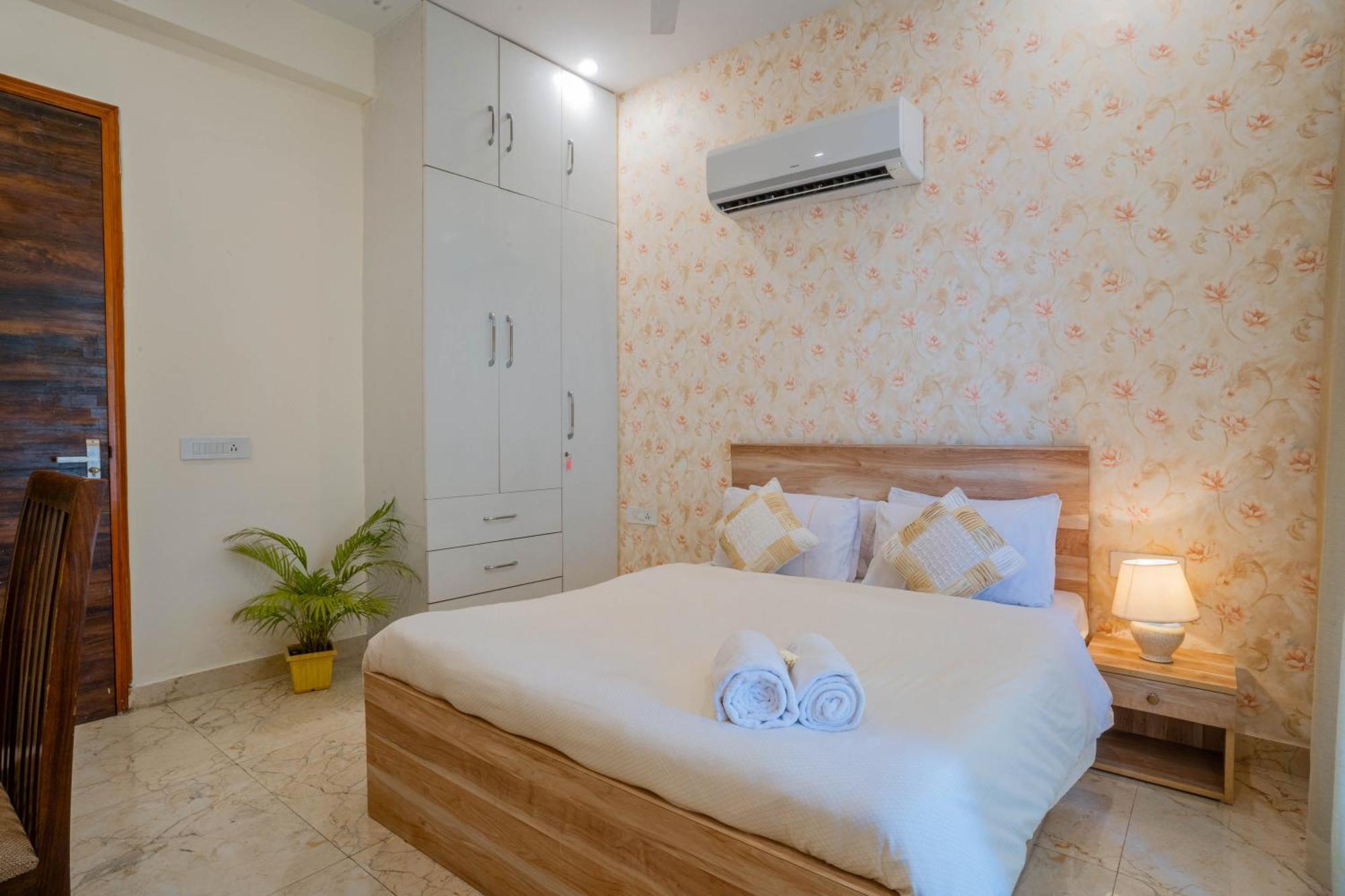 Hostie Eva Dreams - Private 2 Bhk Near Artemis, Medanta, Fortis Hospitals * Gurgaon