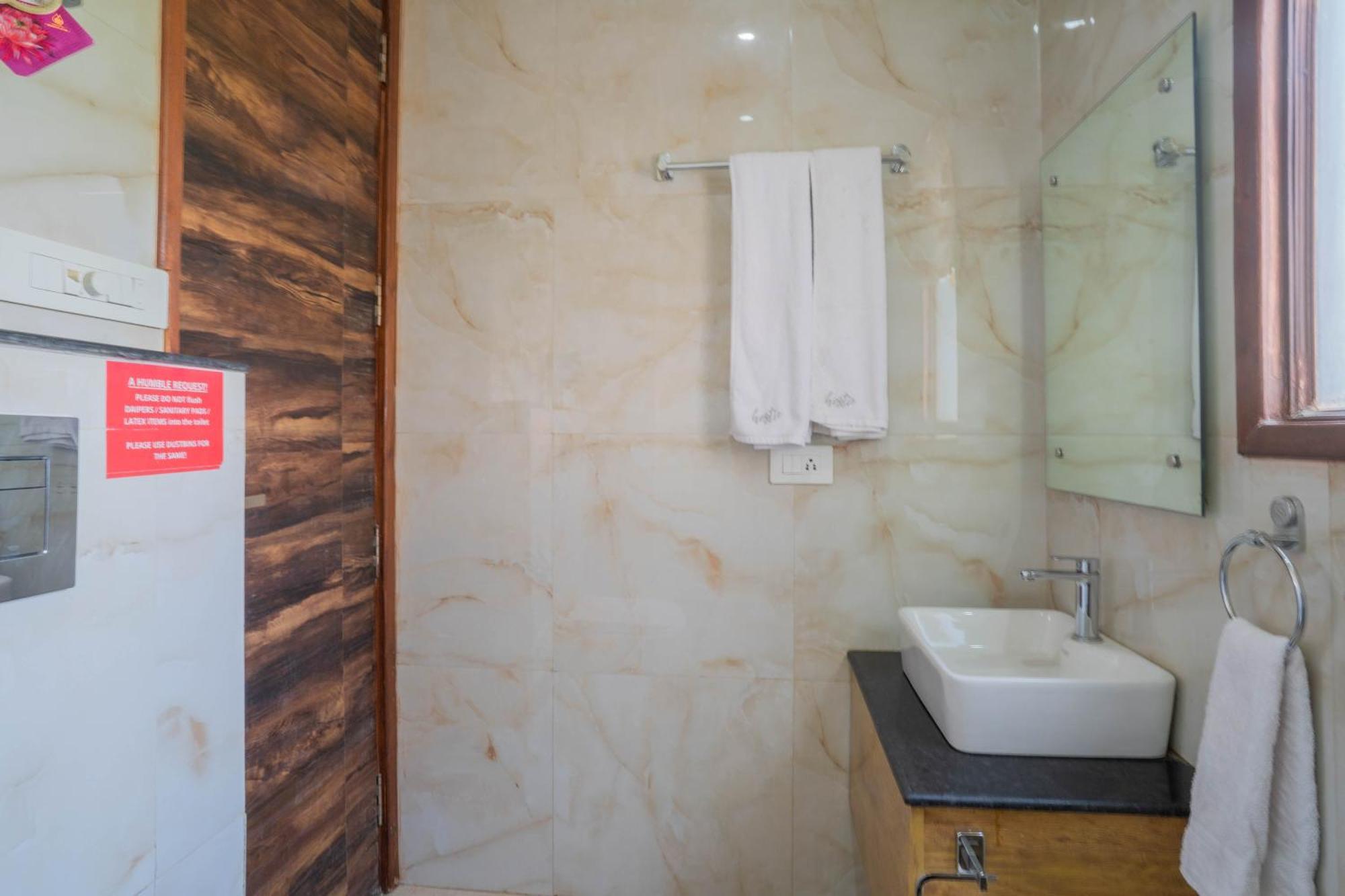 Hostie Eva Dreams - Private 2 Bhk Near Artemis, Medanta, Fortis Hospitals
