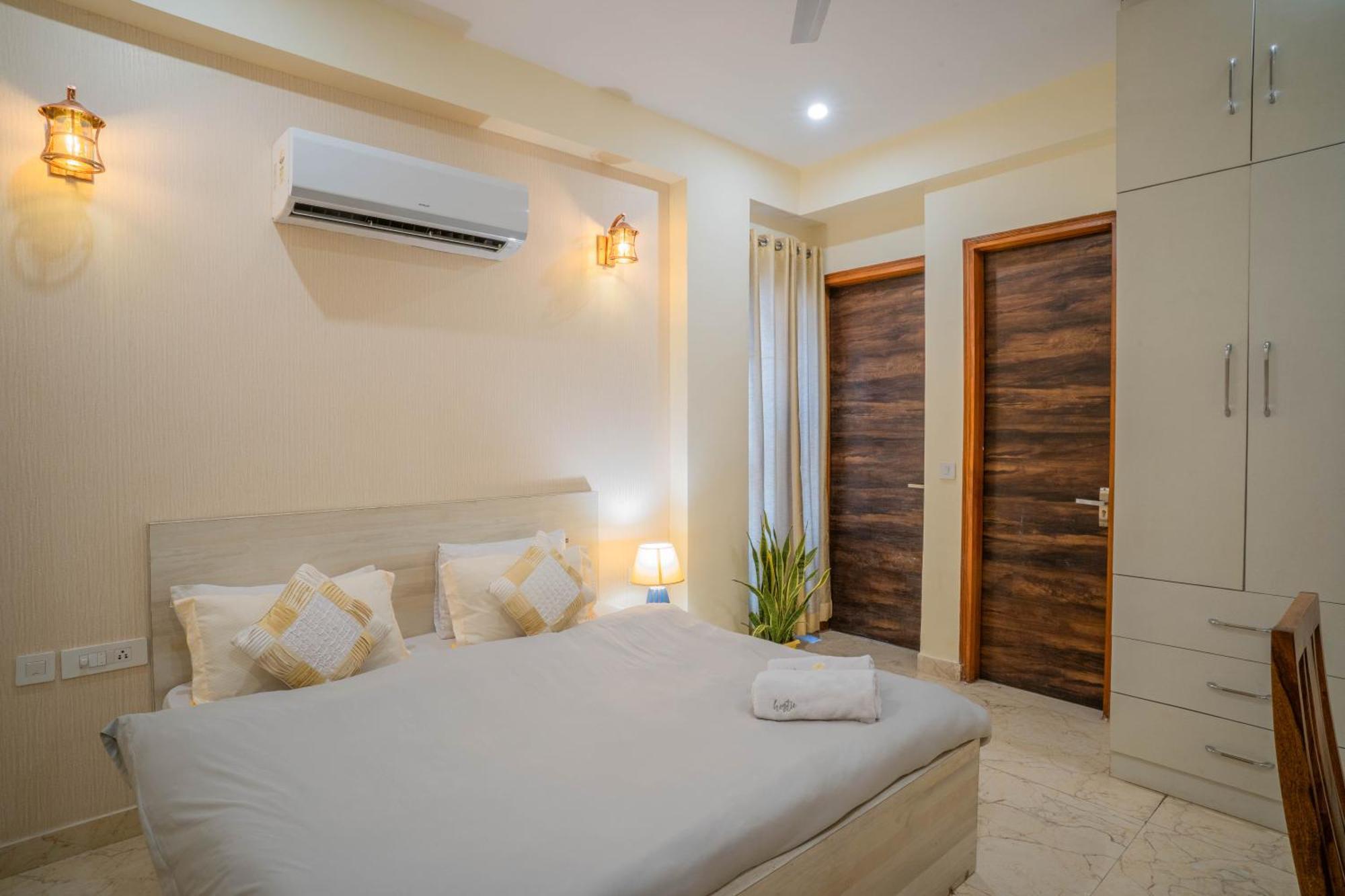 Hostie Eva Dreams - Private 2 Bhk Near Artemis, Medanta, Fortis Hospitals Apartment Gurgaon