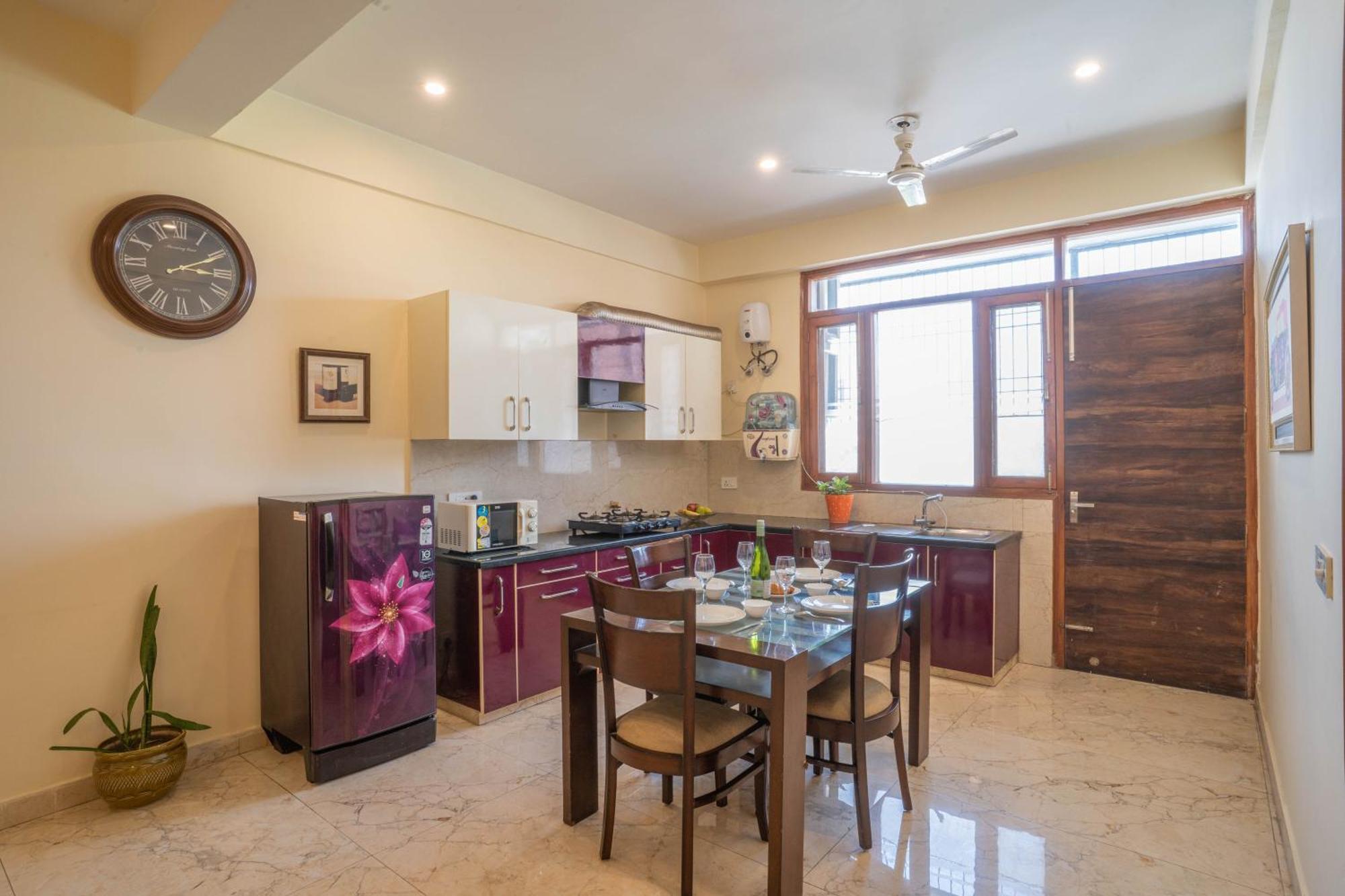 Apartment Hostie Eva Dreams - Private 2 Bhk Near Artemis, Medanta, Fortis Hospitals *