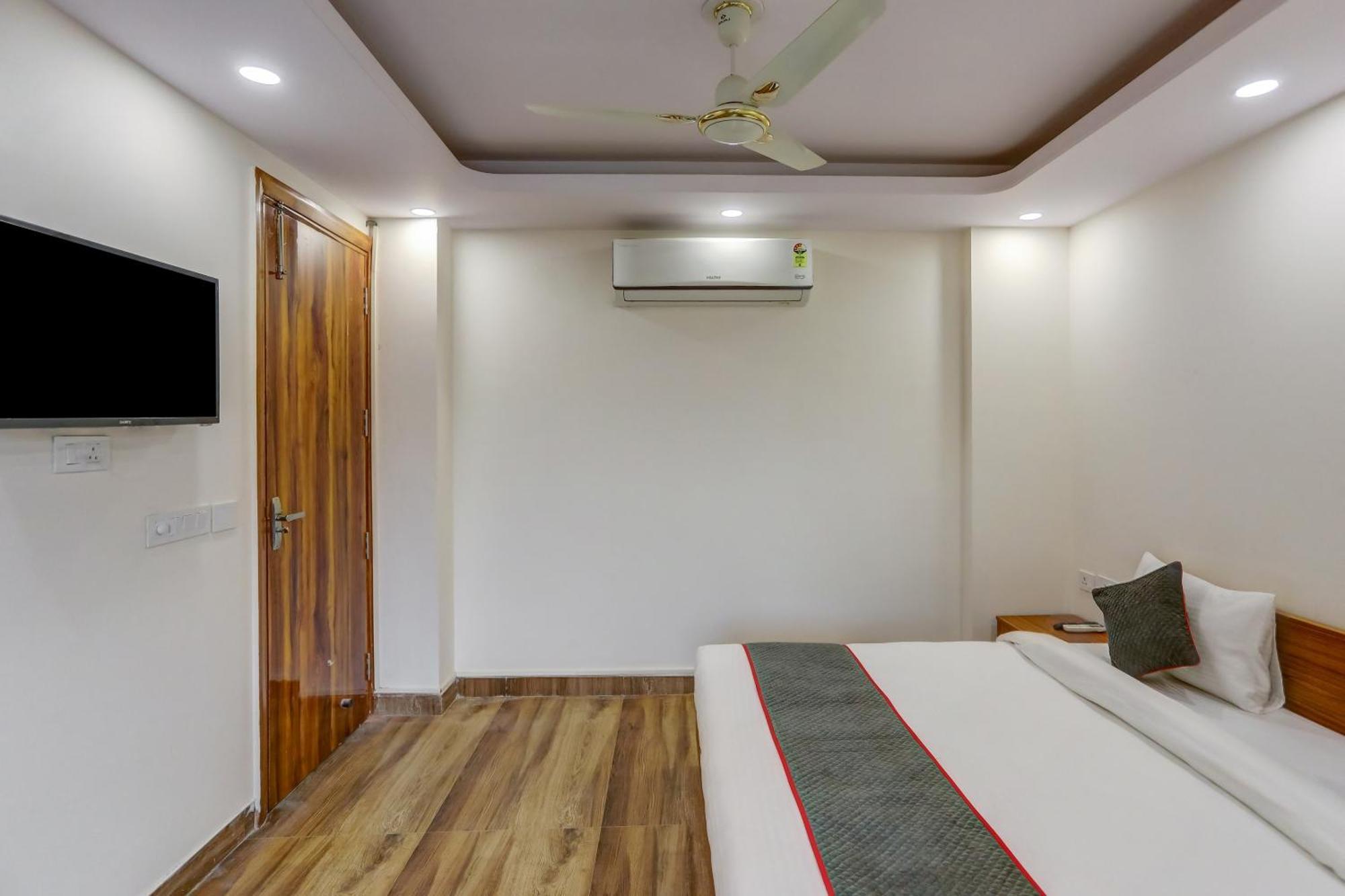 Hotel Collection O The Doors Near Appu Ghar 4*