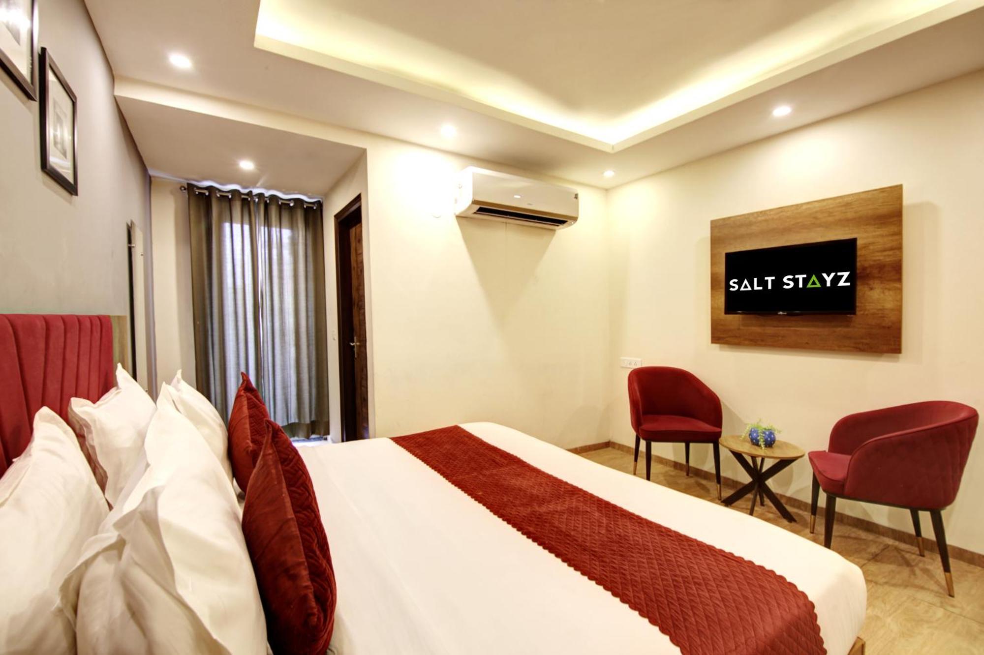 Saltstayz Select - Huda Center Hotel 3*