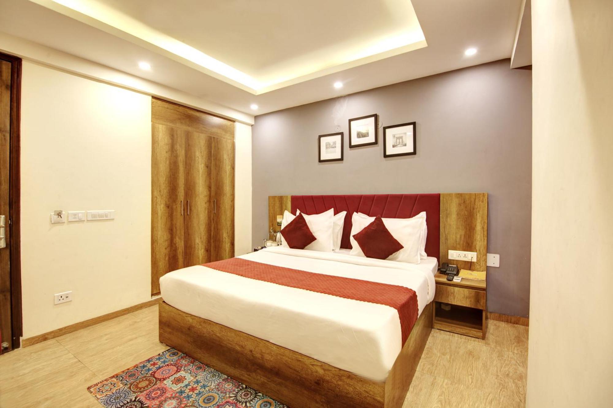 Saltstayz Select - Huda Center Hotel Gurgaon