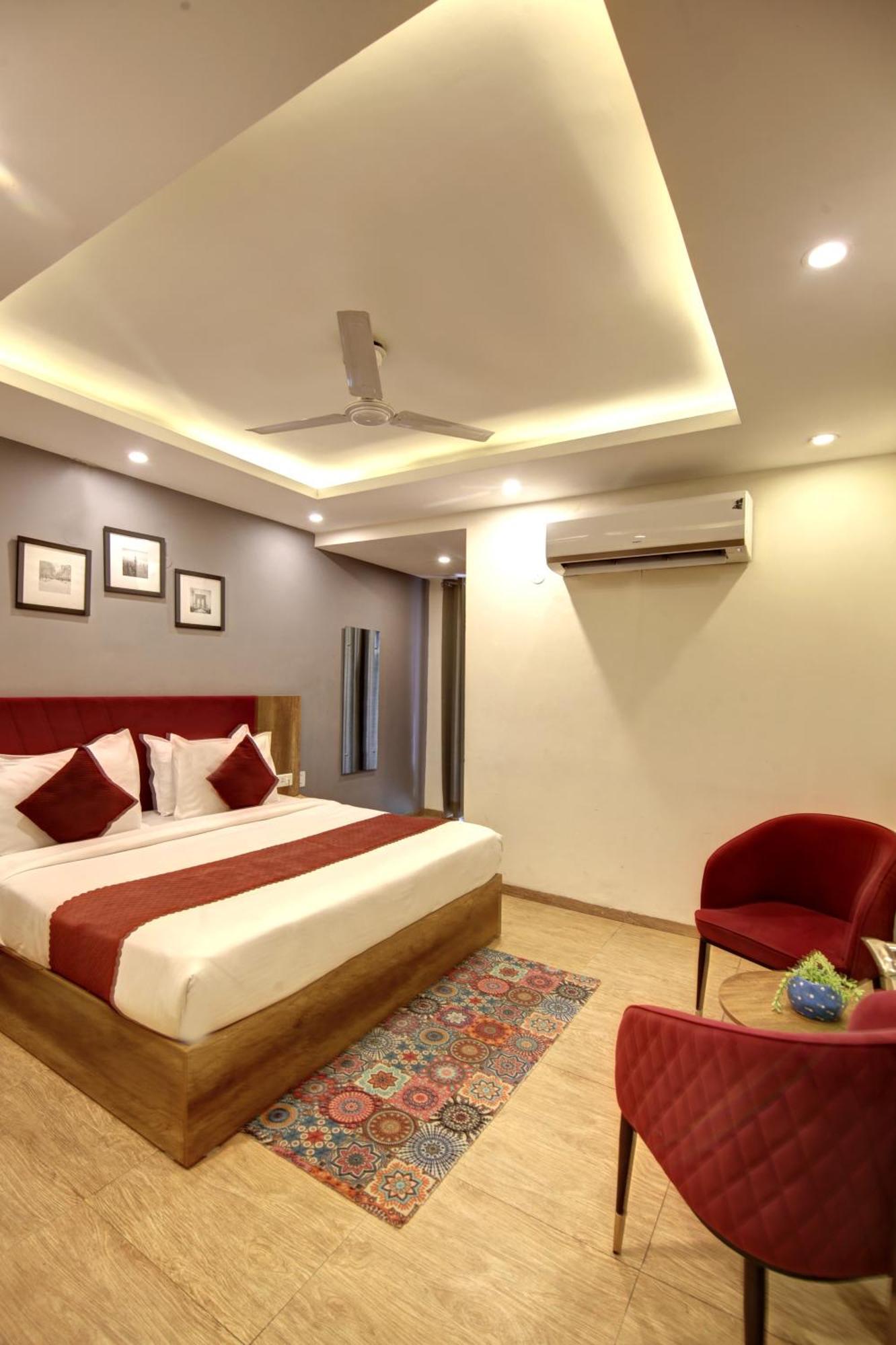 Saltstayz Select - Huda Center Gurgaon