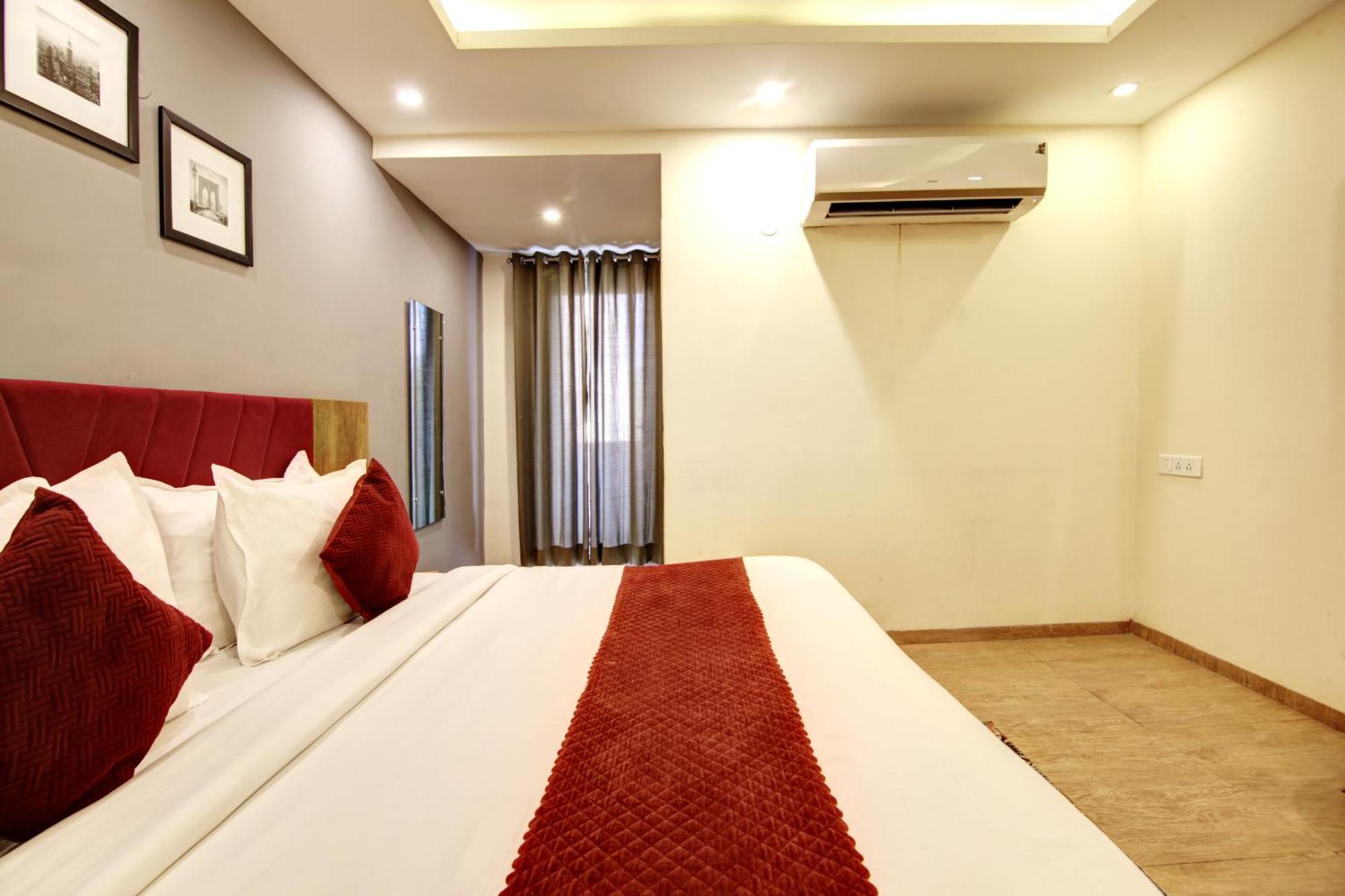 Saltstayz Select - Huda Center Hotel
