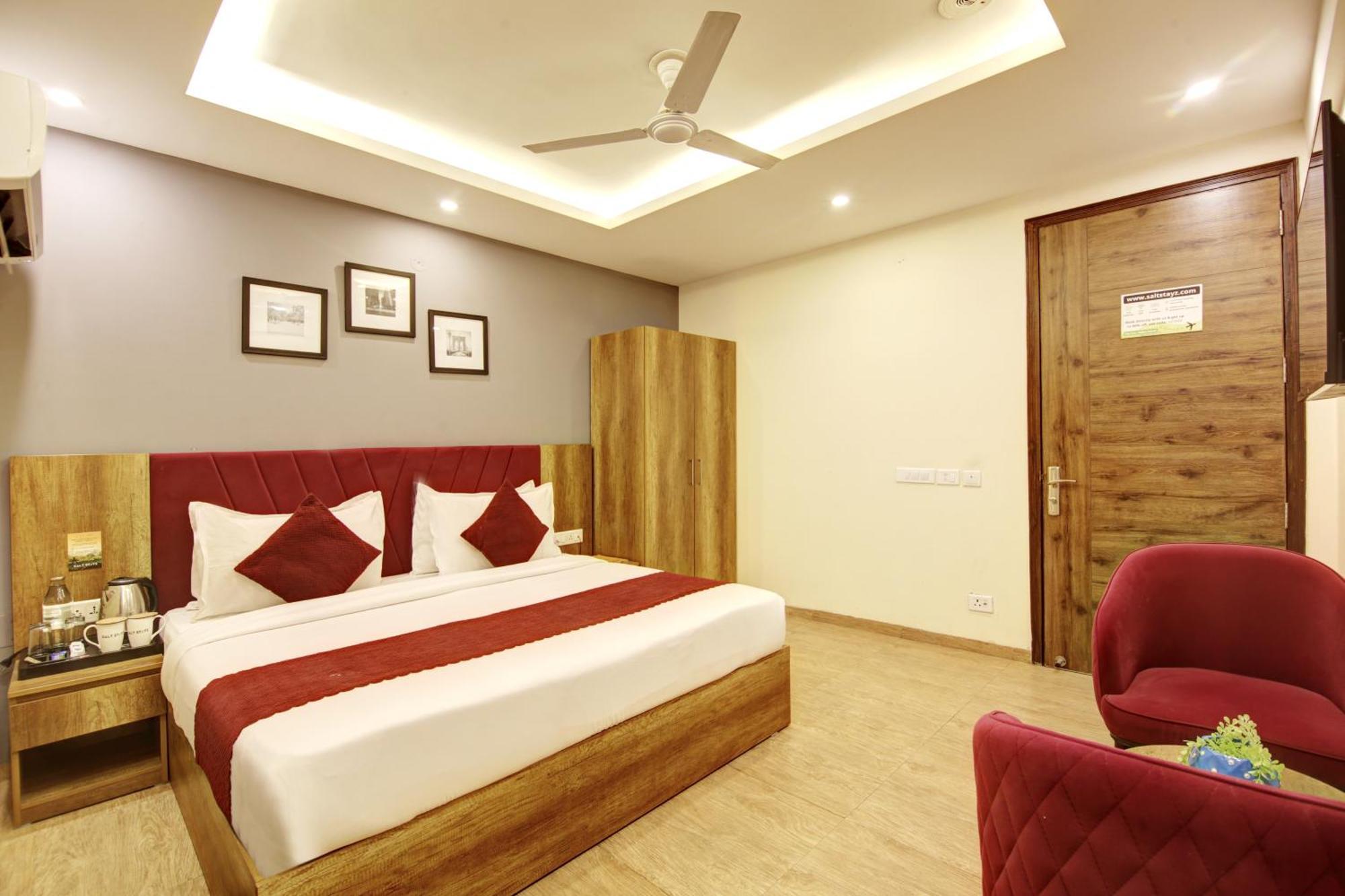 Saltstayz Select - Huda Center Hotel 3*