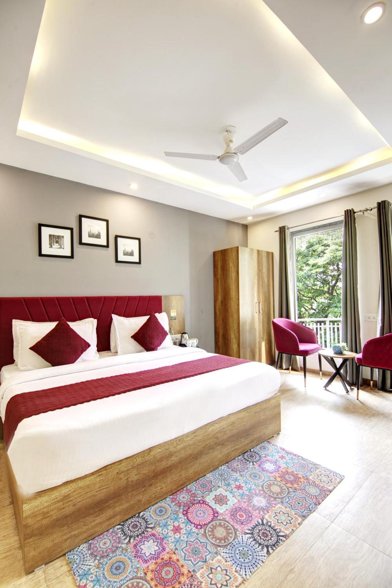 Saltstayz Select - Huda Center Hotel 3*