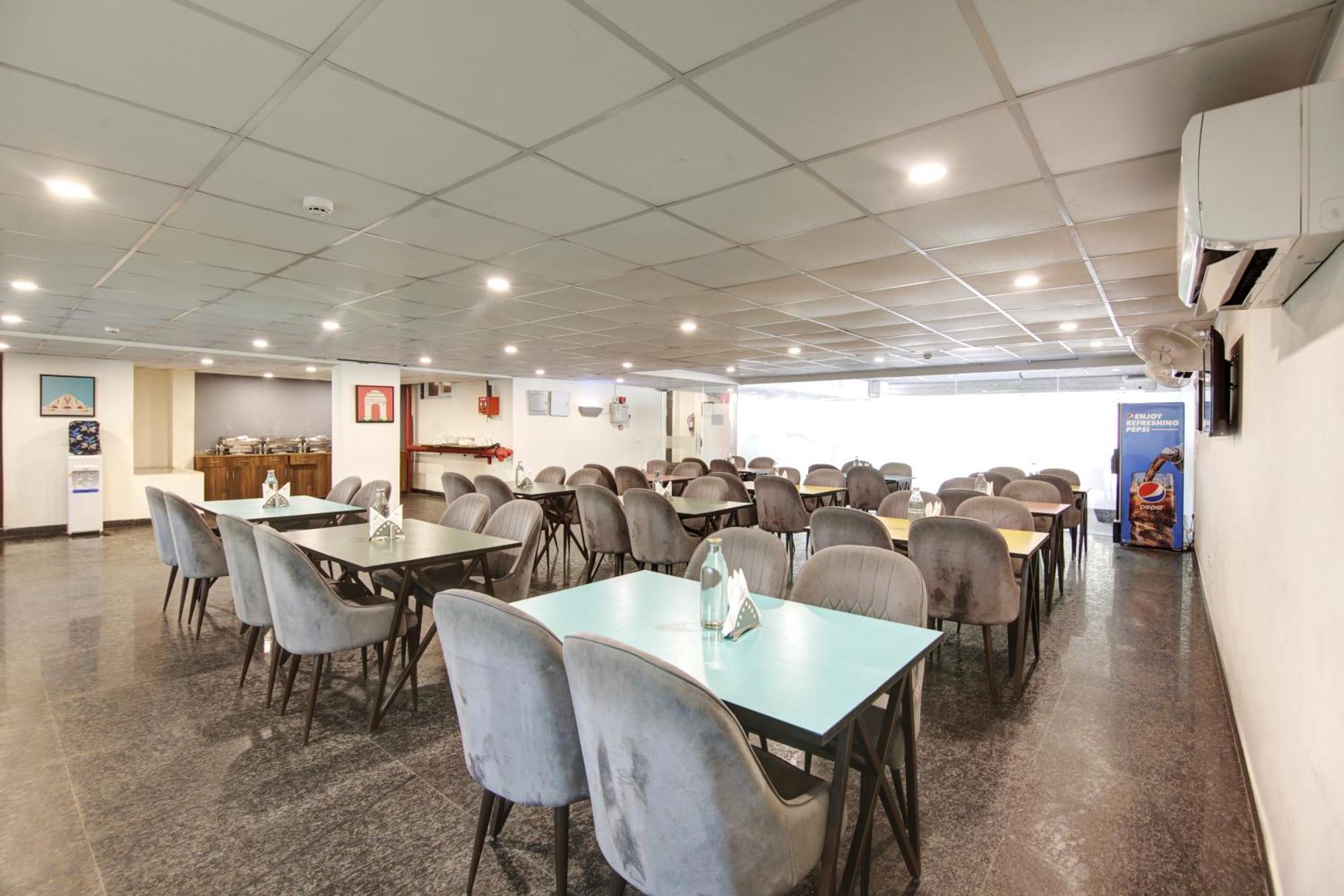 Hotel Saltstayz Select - Huda Center