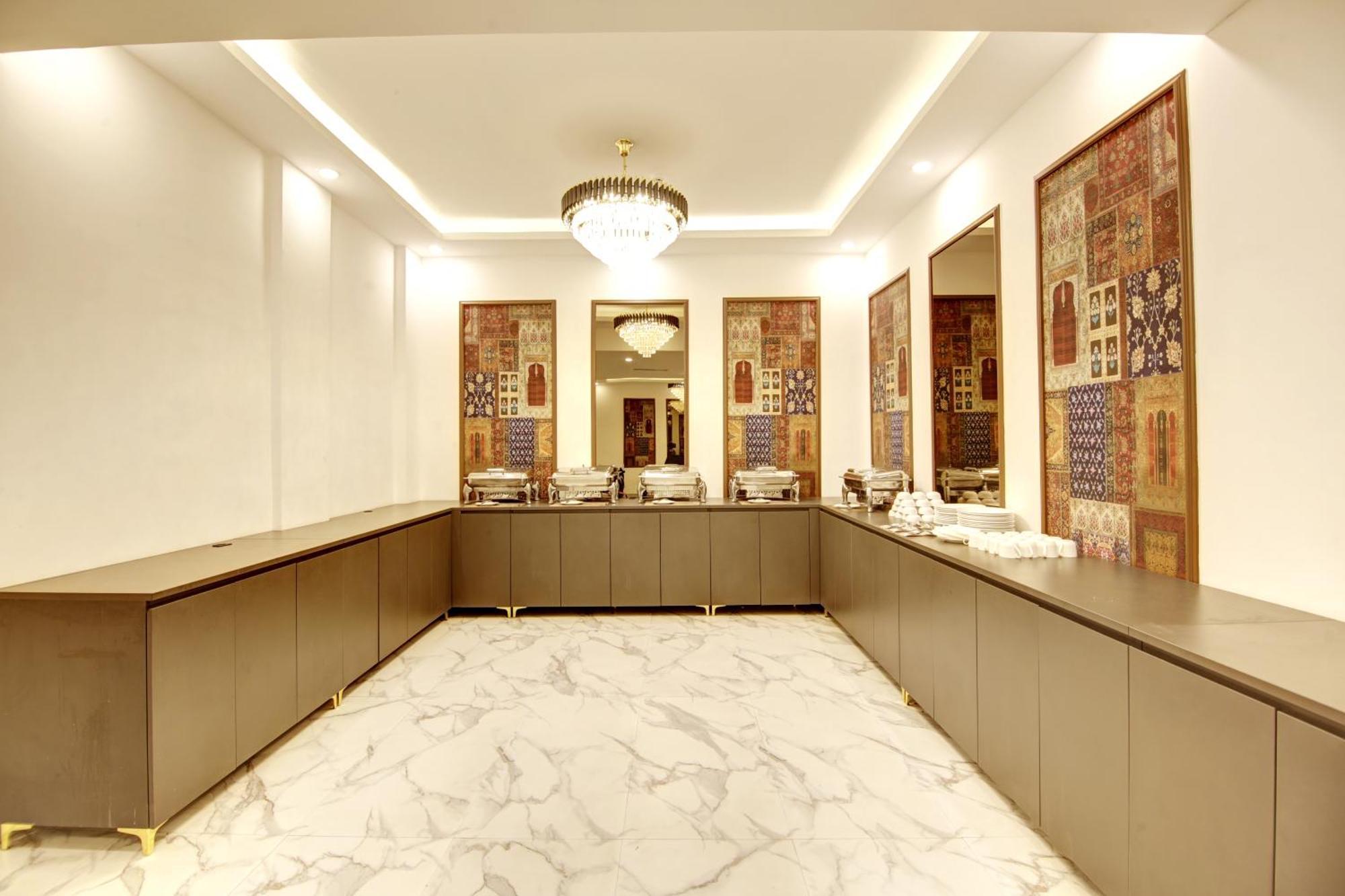 Saltstayz Select - Huda Center Gurgaon