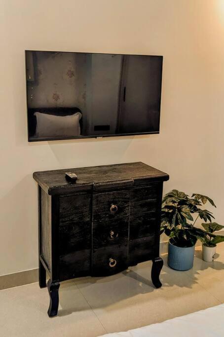 Rigel - 1 Bhk, Free Parking & Wi-fi *