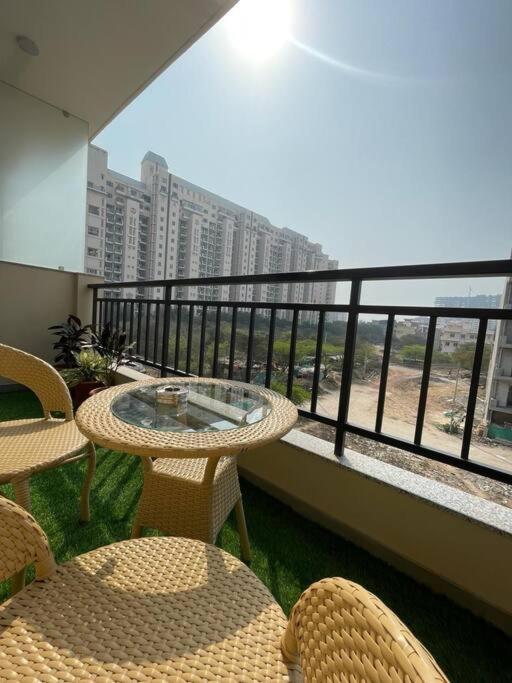 Apartment Kairo - 1bhk, Balcony, Free Parking & W-fi *
