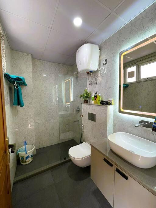 Deniz - 1bhk, Balcony, Parking & Wi-fi Gurgaon