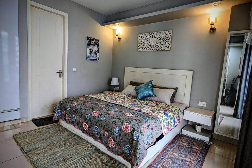 Harmony - 1bhk, Big Balcony & Free Parking * Gurgaon