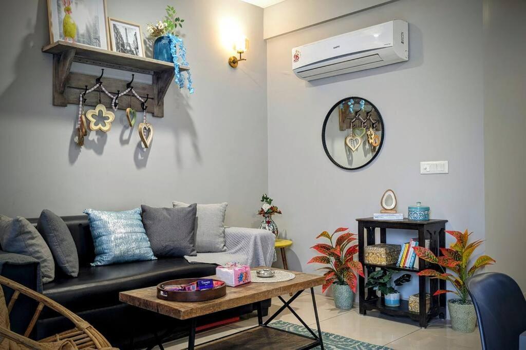 Harmony - 1bhk, Big Balcony & Free Parking Apartment Gurgaon