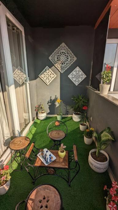 Rumana - 1bhk, 2 Balconies, Free Parking & Wi-fi *