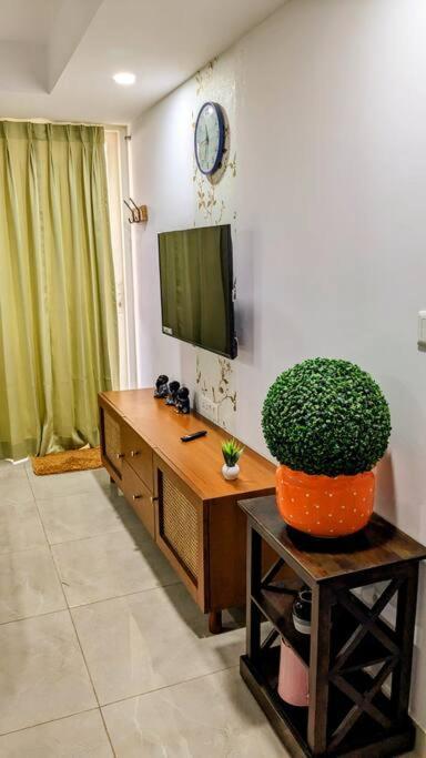 Yukta - Cozy Nest Studio, Free Parking & Wifi * Gurgaon
