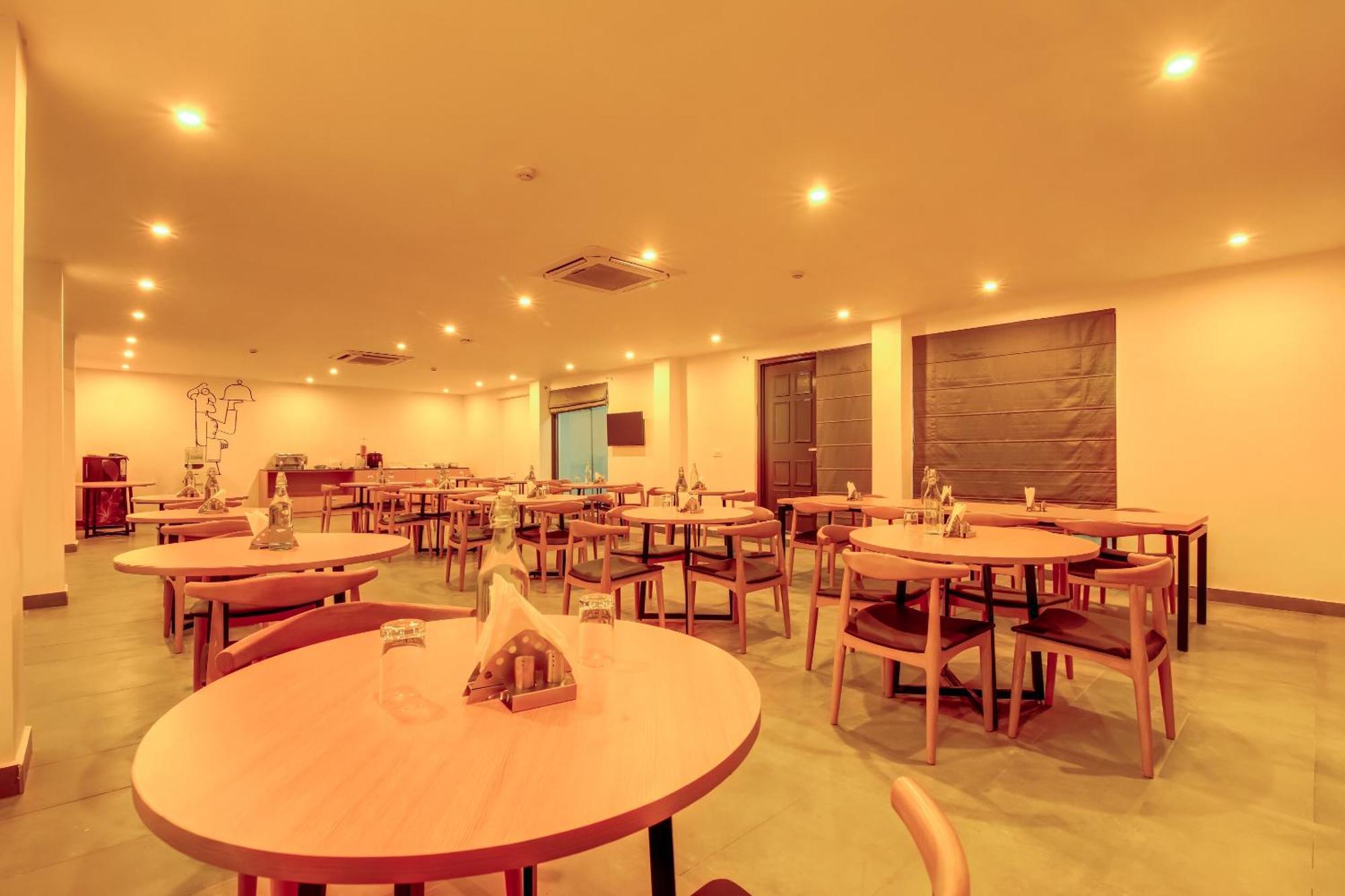 Townhouse Infinity Hotel