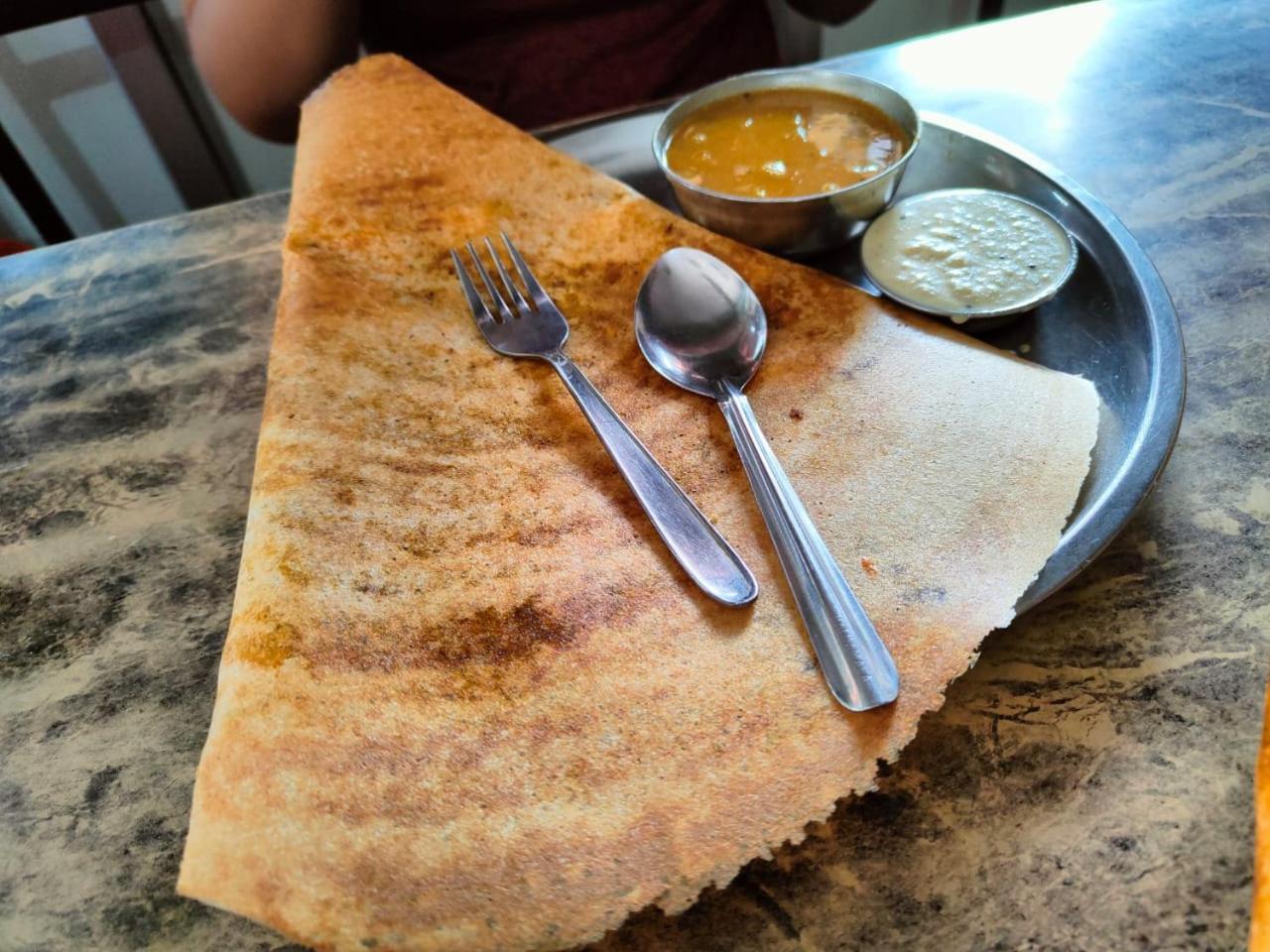 Oyster Pearl - Medicity Gurugram, Near Medanta Hospital Hotel
