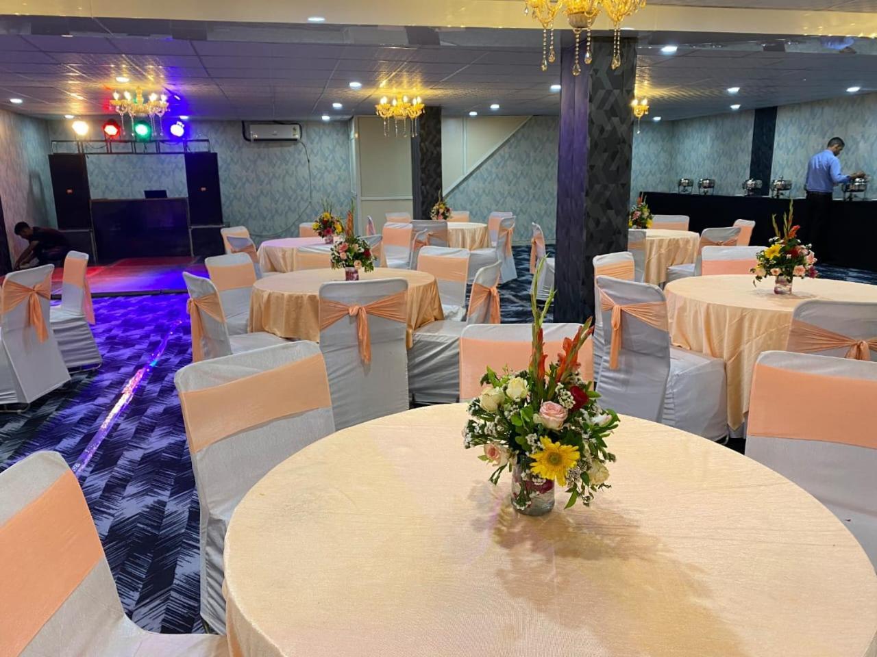 Oyster Pearl - Medicity Gurugram, Near Medanta Hospital Hotel 3*