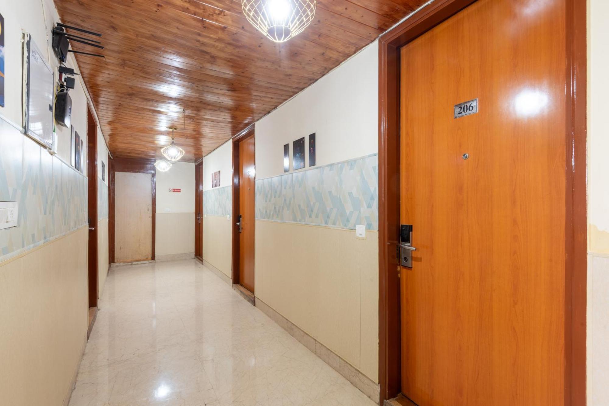 Oyster Pearl - Medicity Gurugram, Near Medanta Hospital Hotel