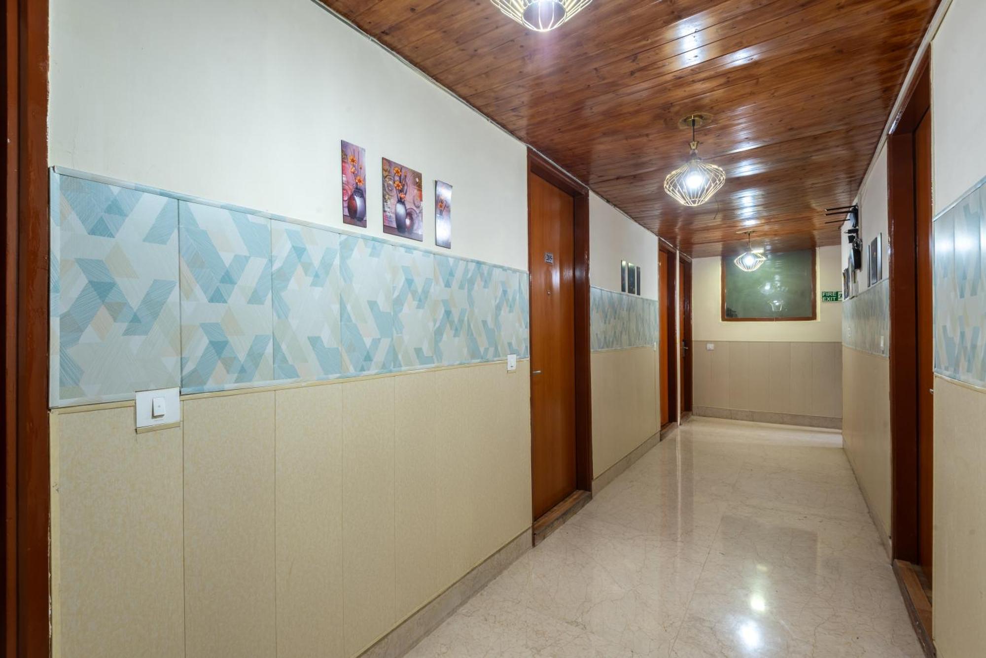 Hotel Oyster Pearl - Medicity Gurugram, Near Medanta Hospital Gurgaon