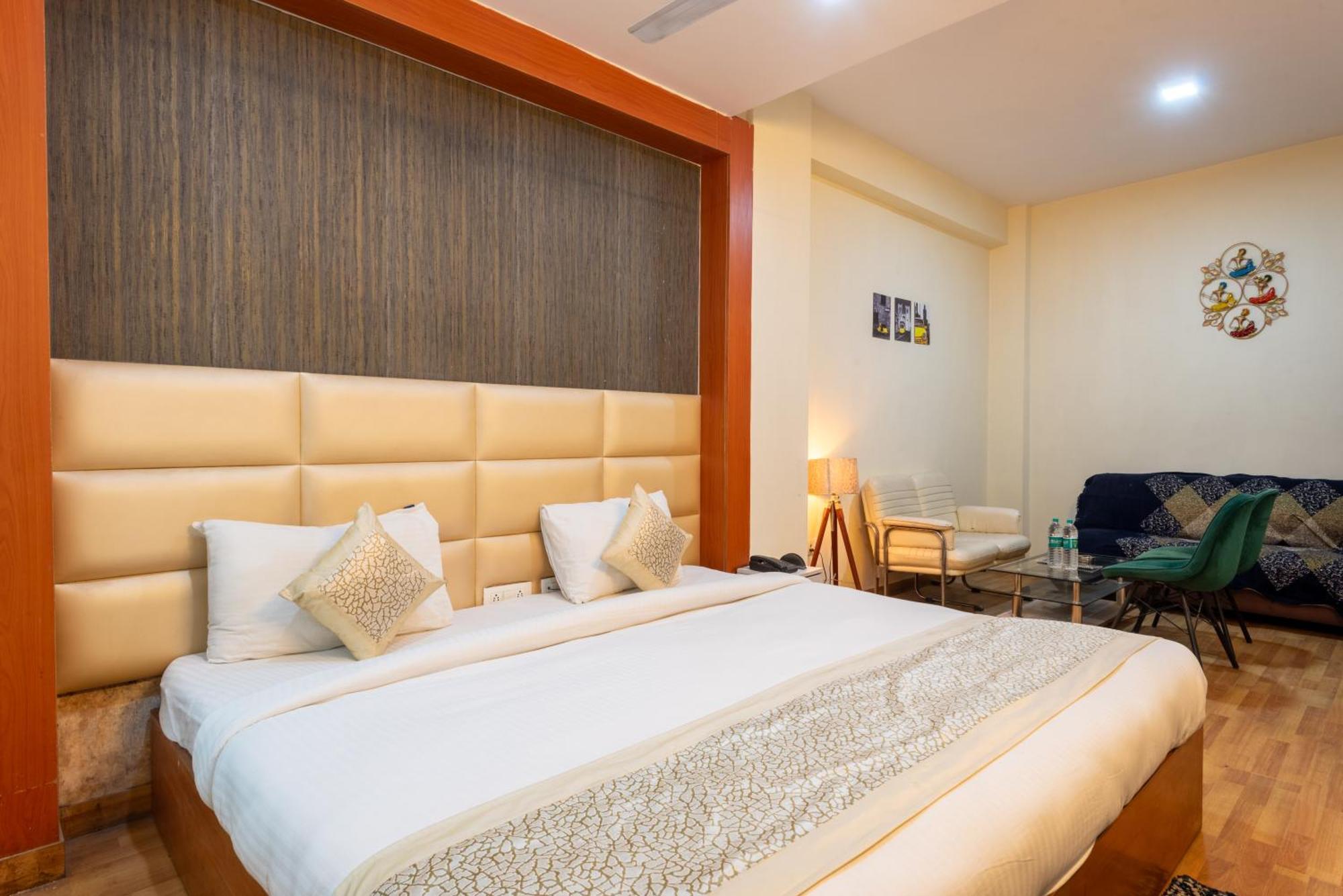 Oyster Pearl - Medicity Gurugram, Near Medanta Hospital Hotel