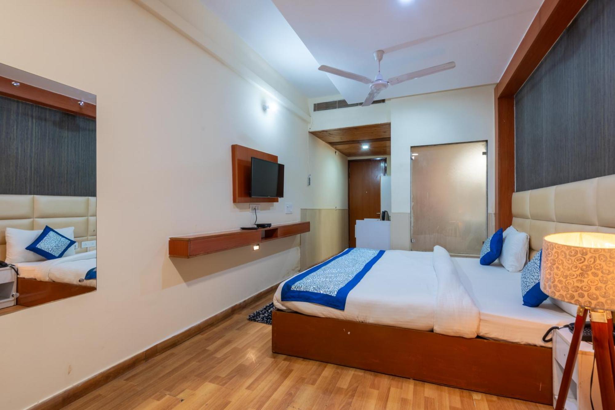 Oyster Pearl - Medicity Gurugram, Near Medanta Hospital Hotel